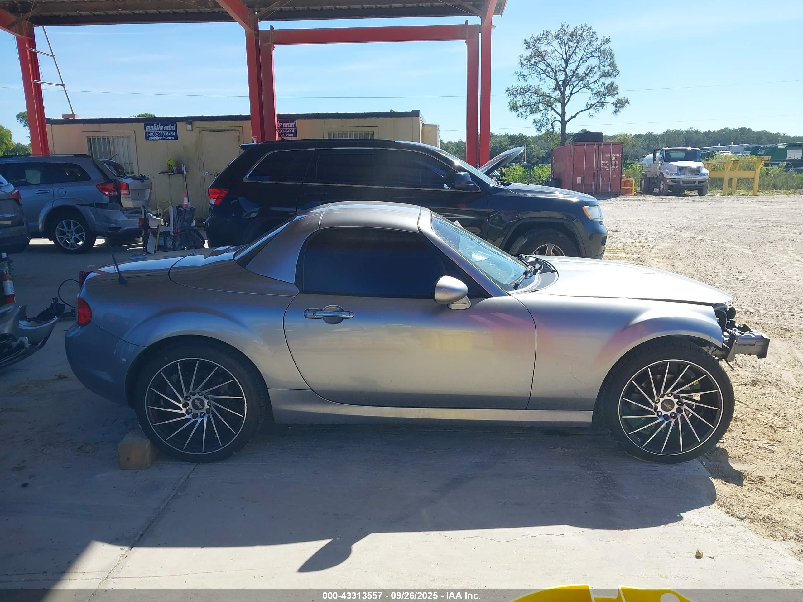 2011 Mazda Mx-5 Miata Grand Touring Silver vin: JM1NC2PF0B0218574
