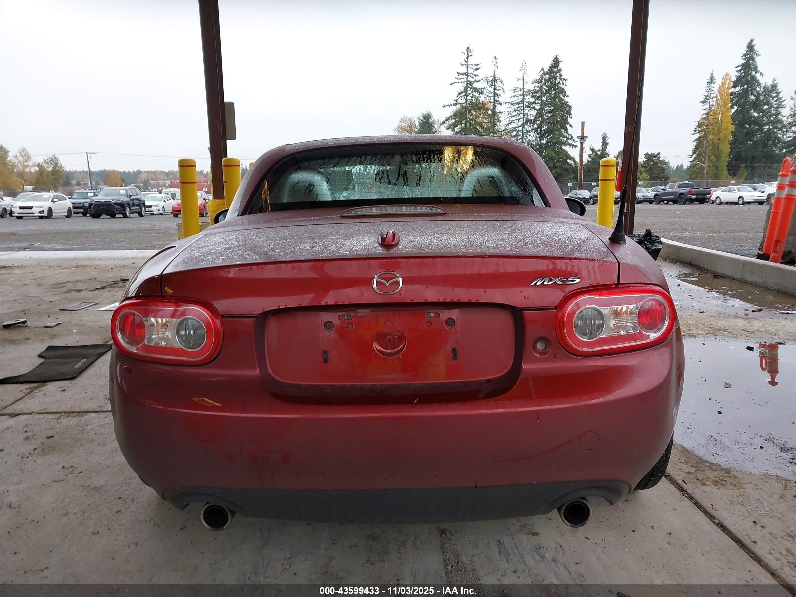 2011 Mazda Mx-5 Miata Grand Touring Red vin: JM1NC2PF1B0215425