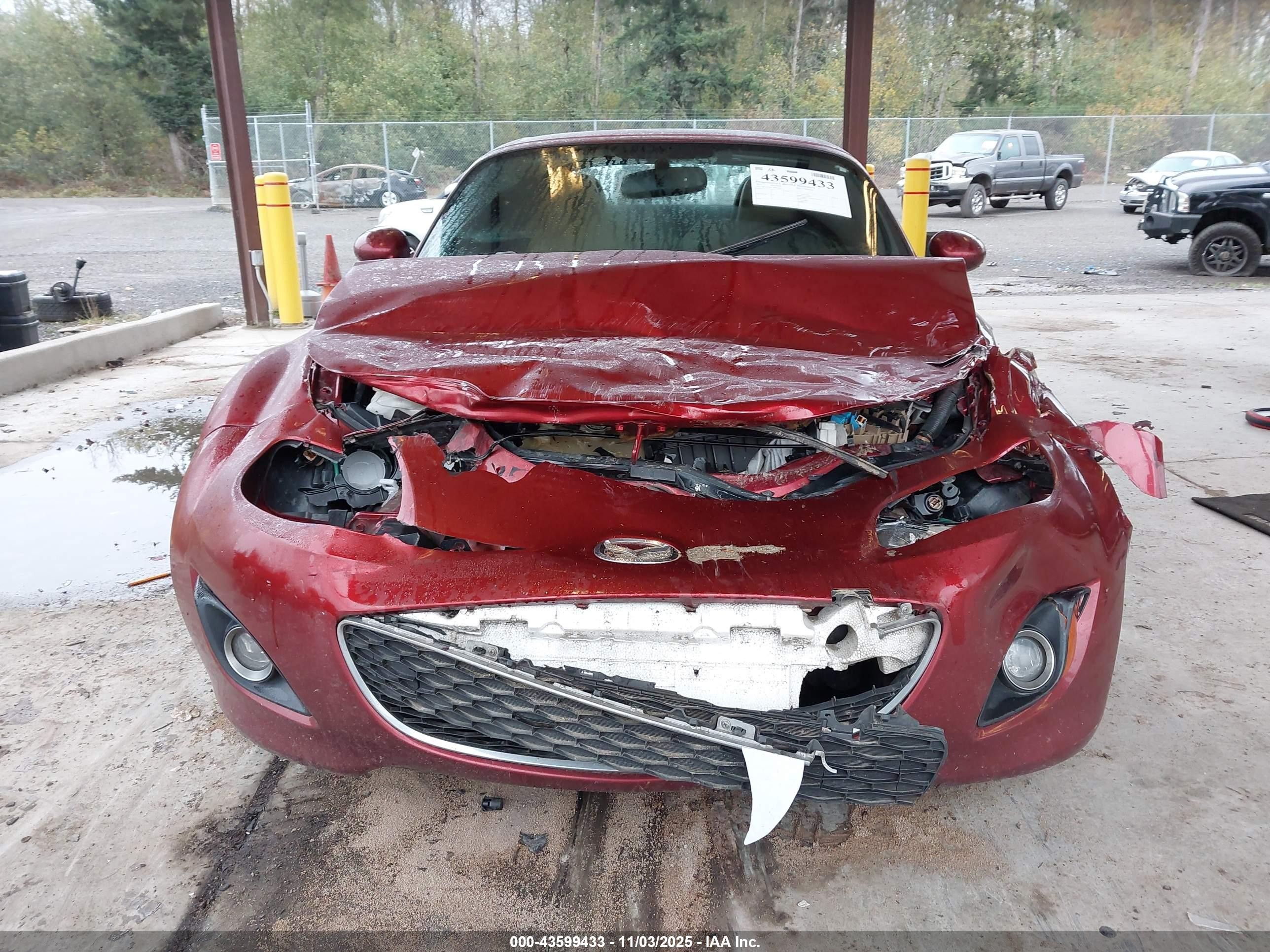 2011 Mazda Mx-5 Miata Grand Touring Red vin: JM1NC2PF1B0215425