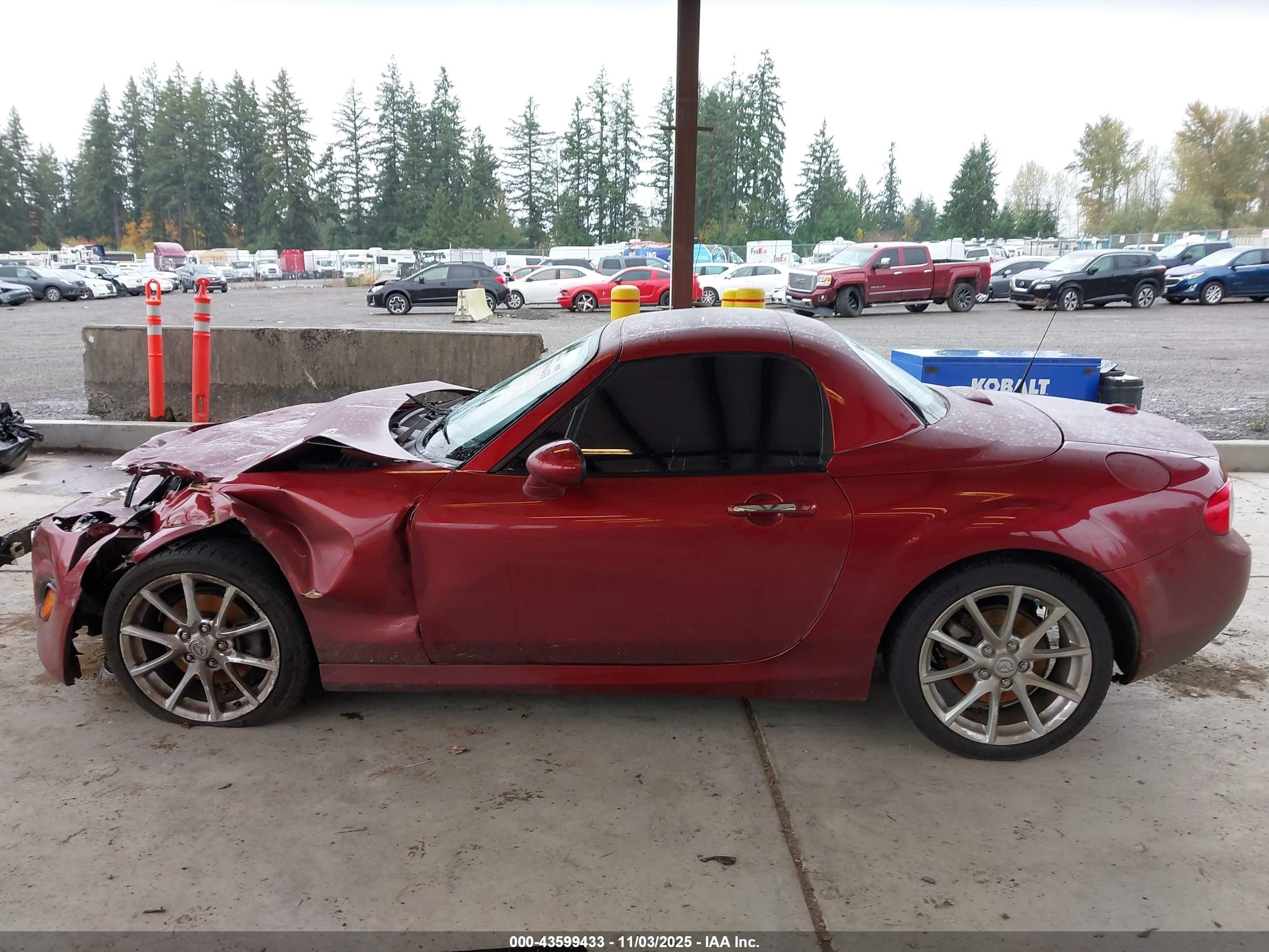 2011 Mazda Mx-5 Miata Grand Touring Red vin: JM1NC2PF1B0215425
