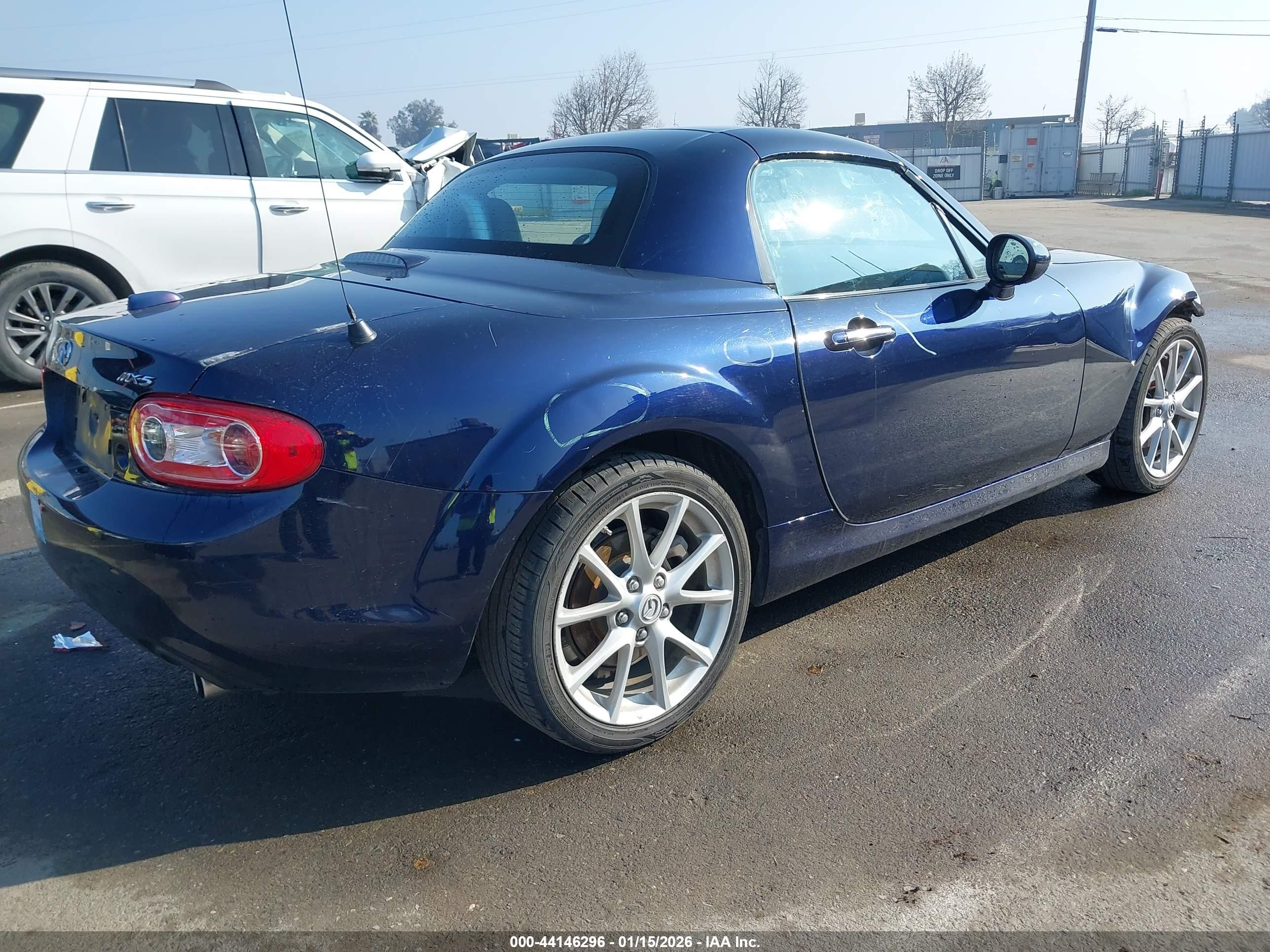 2011 Mazda Mx-5 Miata Grand Touring Dark Blue vin: JM1NC2PF2B0213375