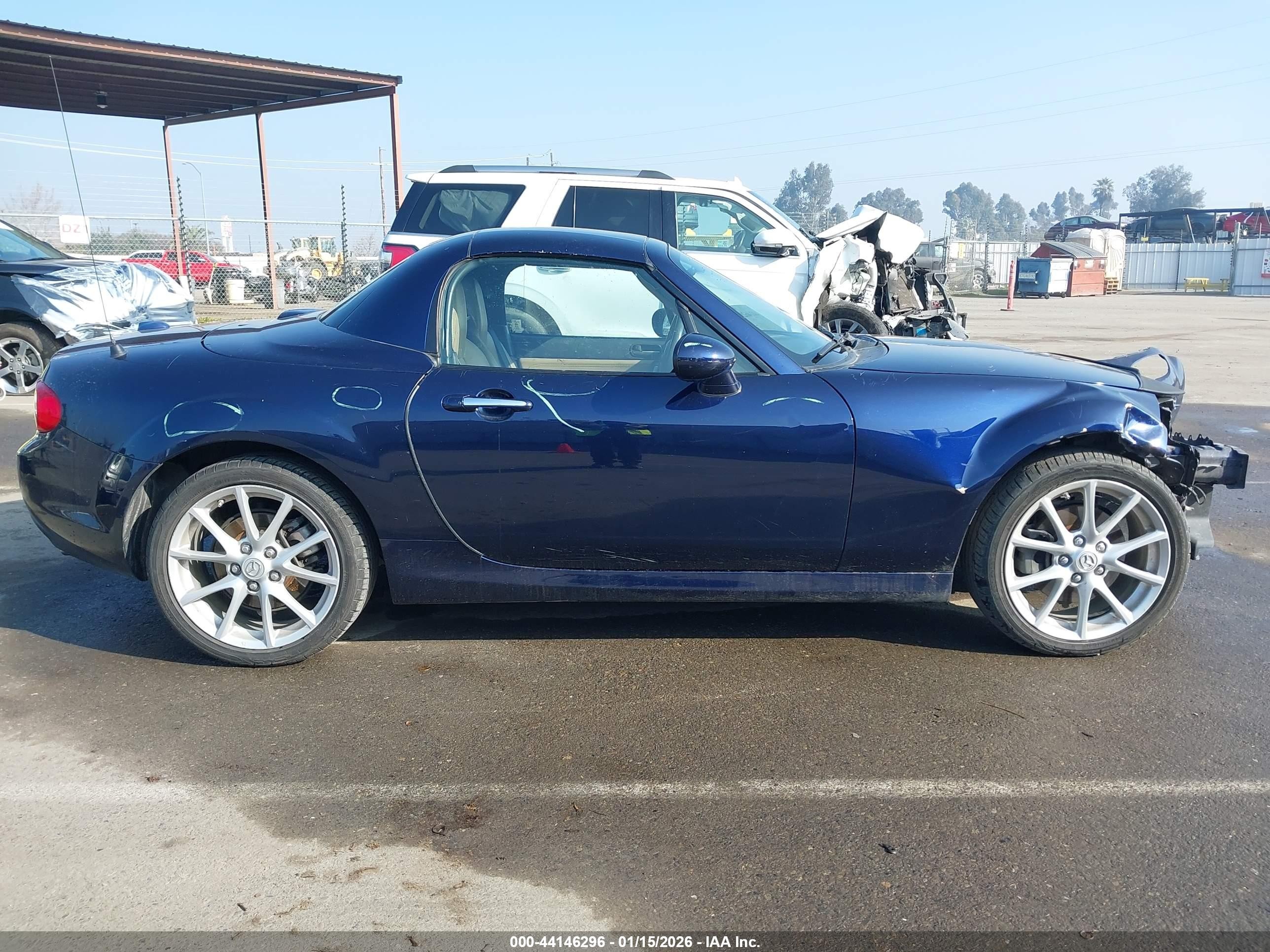 2011 Mazda Mx-5 Miata Grand Touring Dark Blue vin: JM1NC2PF2B0213375