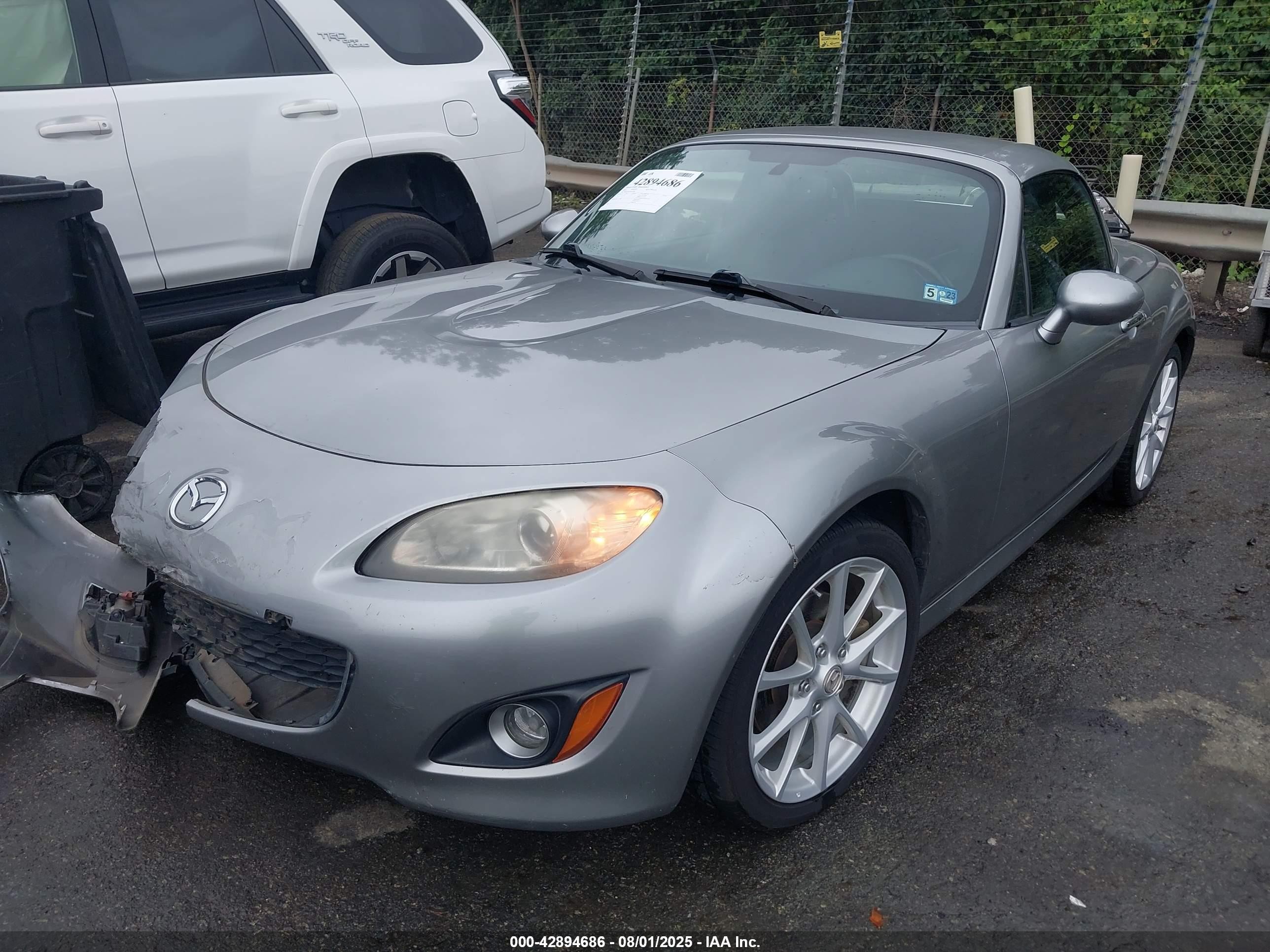 2011 Mazda Mx-5 Miata Grand Touring Silver vin: JM1NC2PF2B0214784