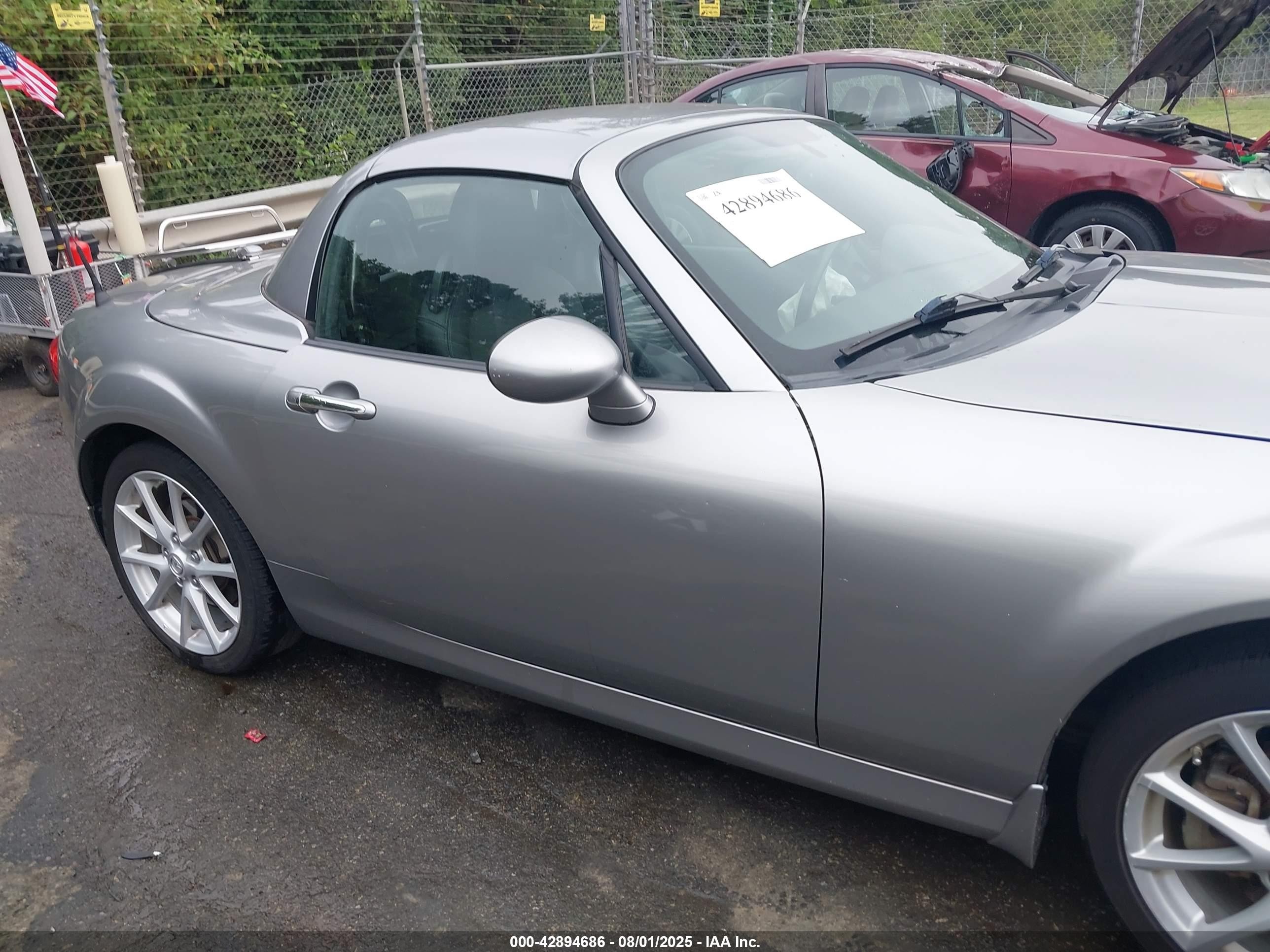 2011 Mazda Mx-5 Miata Grand Touring Silver vin: JM1NC2PF2B0214784