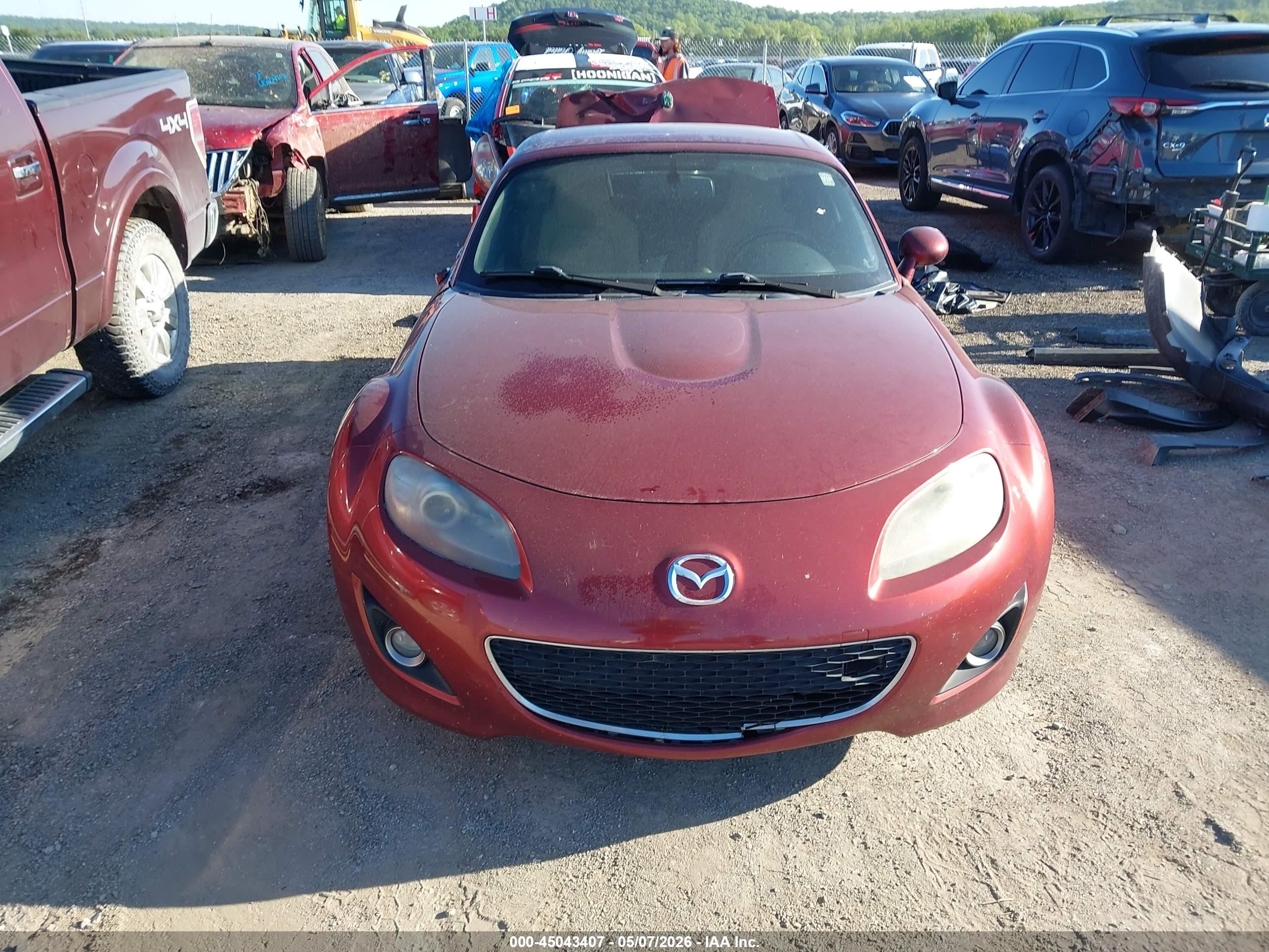 2011 Mazda Mx-5 Miata Grand Touring Red vin: JM1NC2PF2B0219497