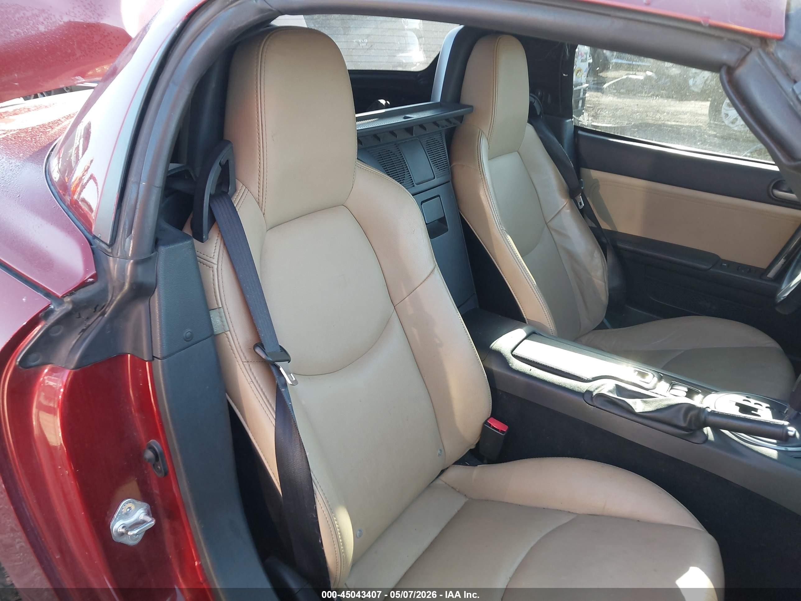 2011 Mazda Mx-5 Miata Grand Touring Red vin: JM1NC2PF2B0219497