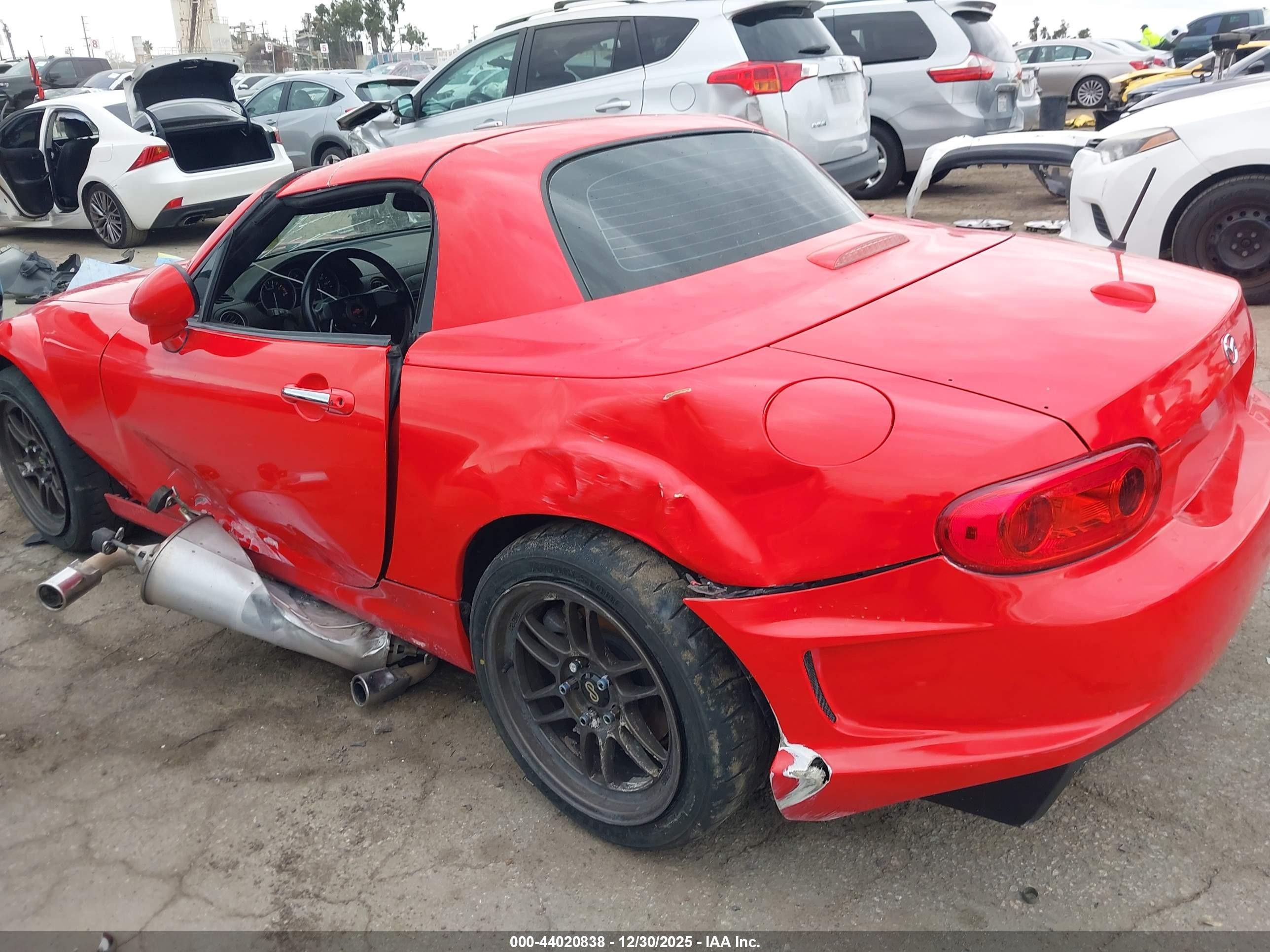 2011 Mazda Mx-5 Miata Grand Touring Red vin: JM1NC2PF3B0214826