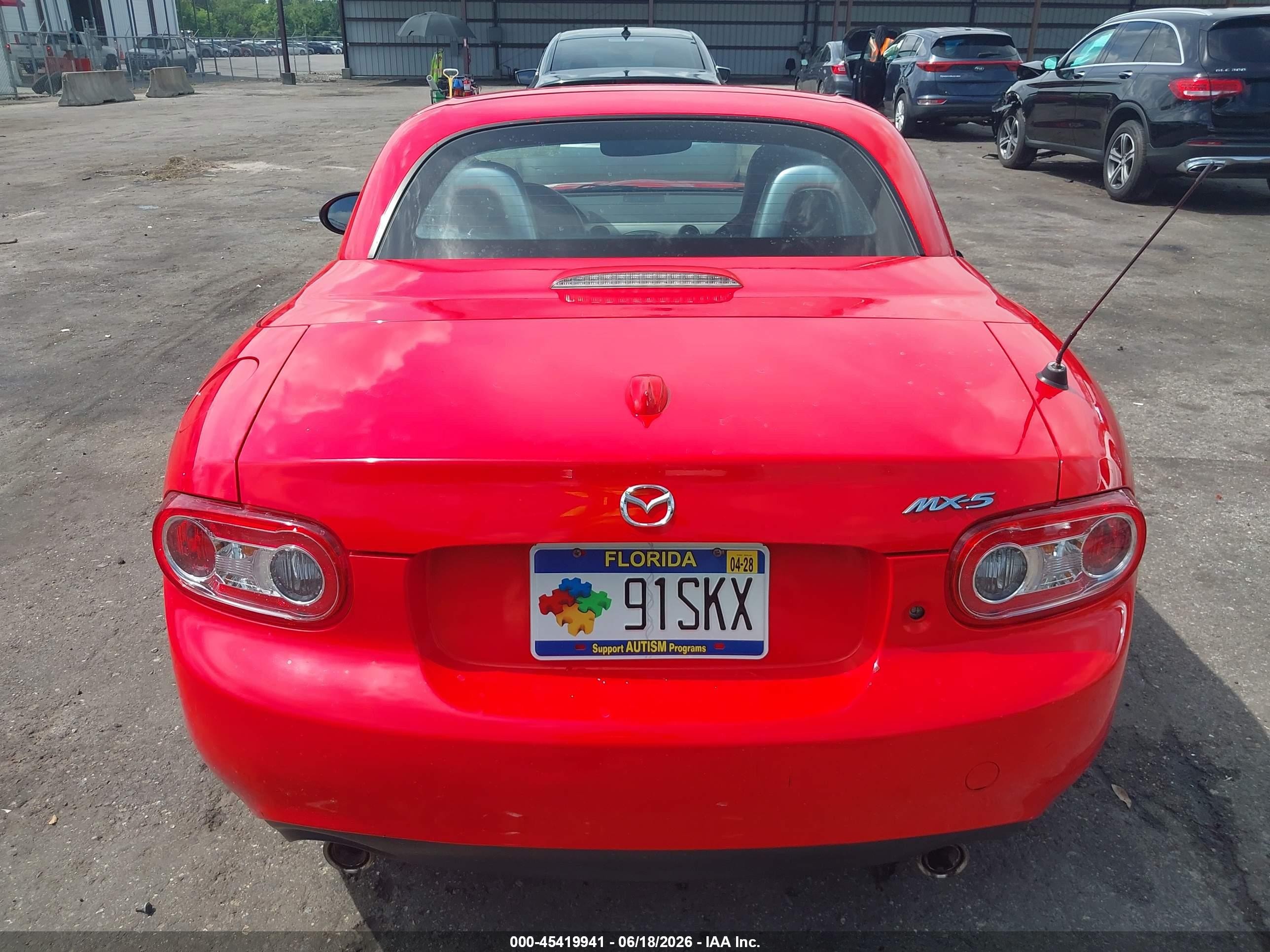 2011 Mazda Mx-5 Miata Grand Touring Red vin: JM1NC2PF5B0216402