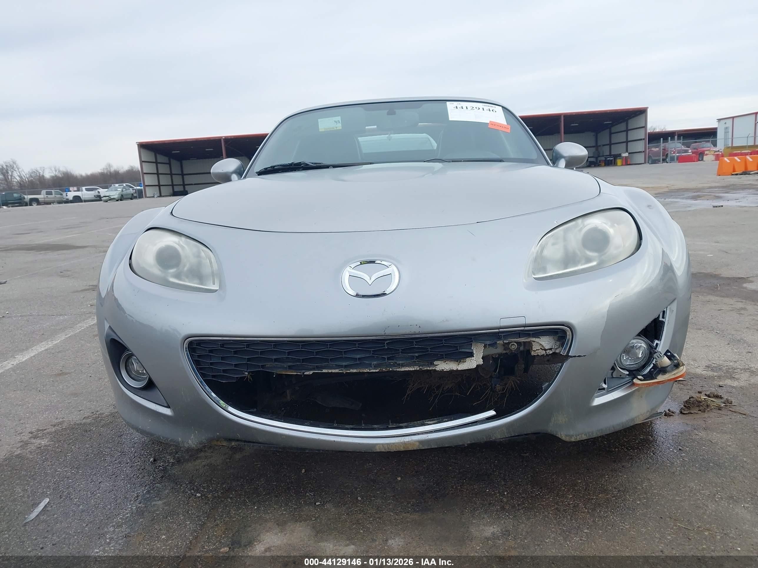 2011 Mazda Mx-5 Miata Grand Touring Silver vin: JM1NC2PF8B0214322