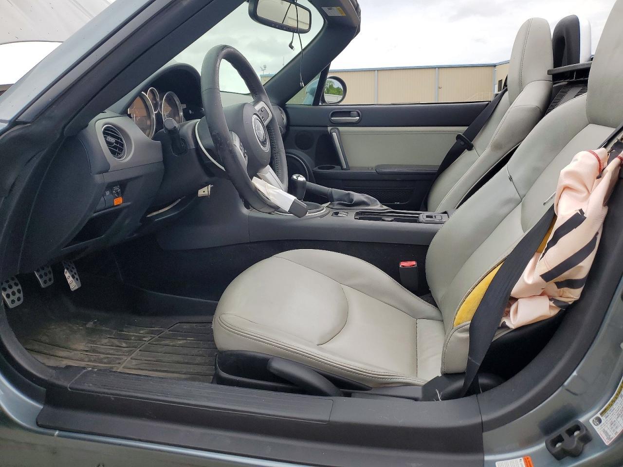 2011 Mazda Mx-5 Miata Silver vin: JM1NC2PF8B0217074