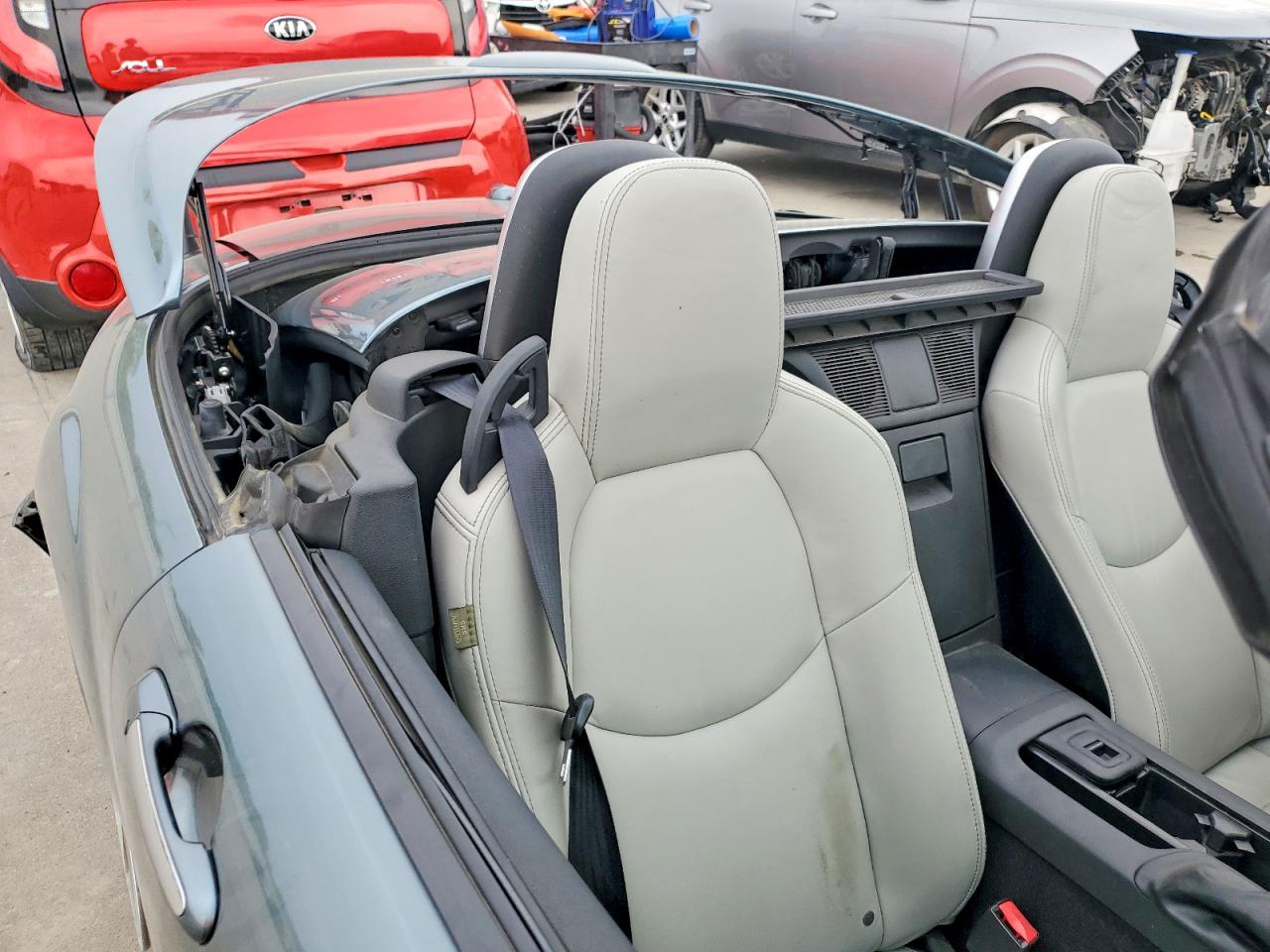2011 Mazda Mx-5 Miata Silver vin: JM1NC2PF8B0217074