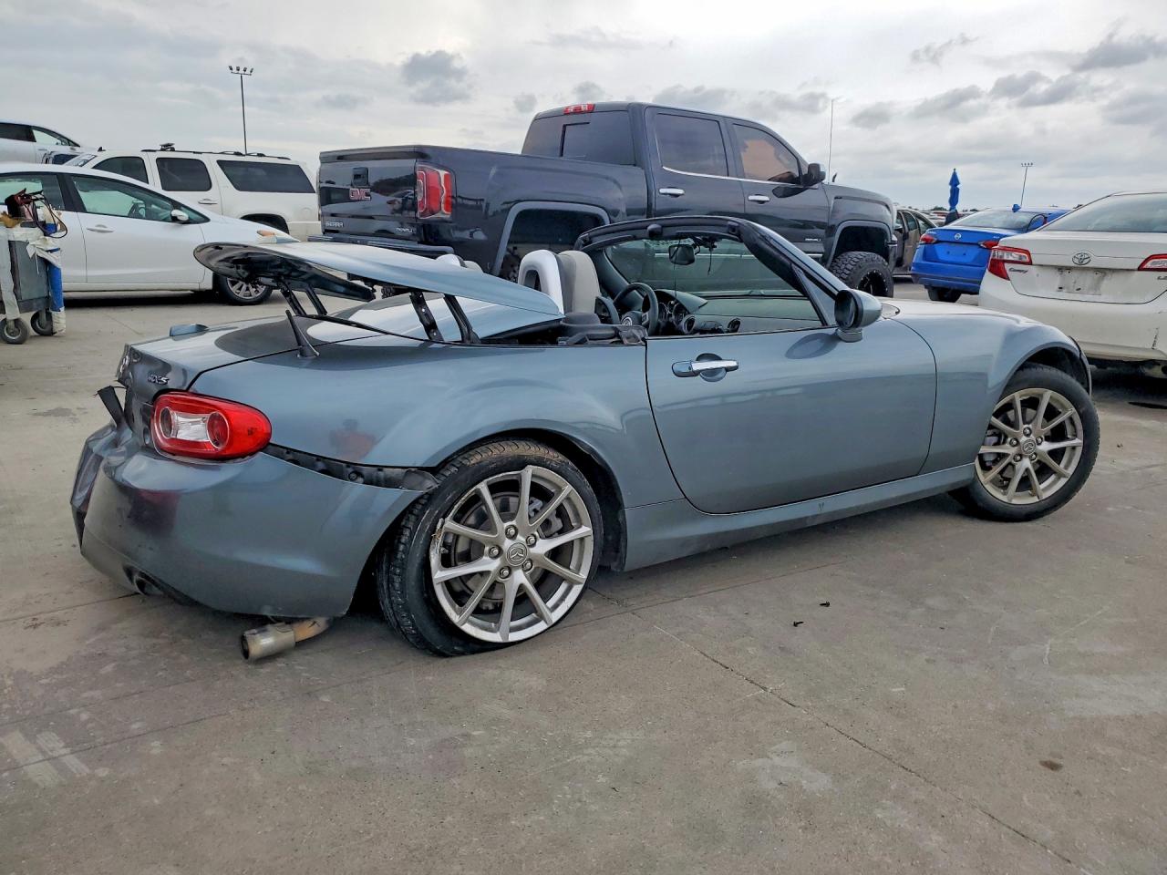 2011 Mazda Mx-5 Miata Silver vin: JM1NC2PF8B0217074
