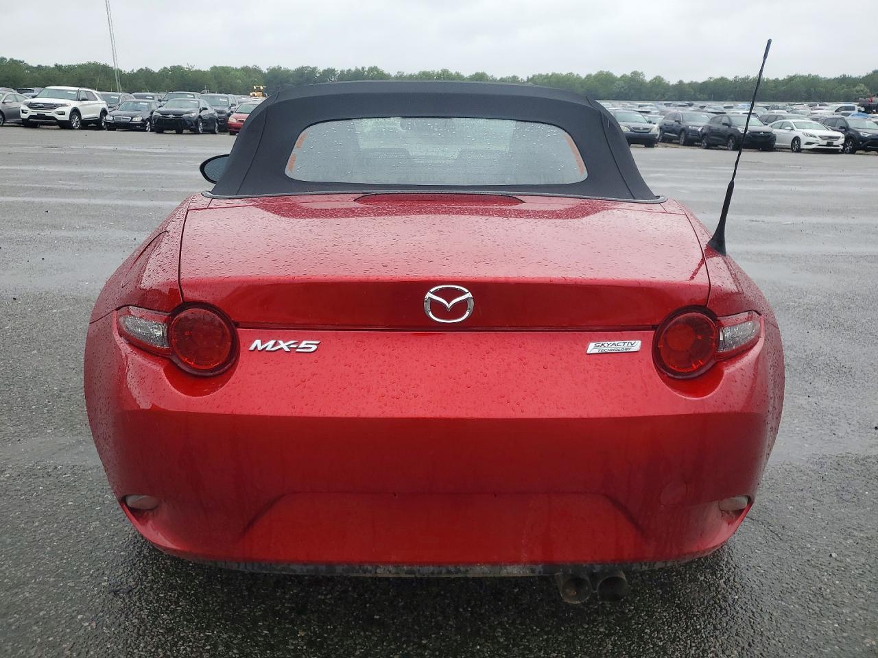 2016 Mazda Mx-5 Miata Sport Red vin: JM1NDAB71G0113847