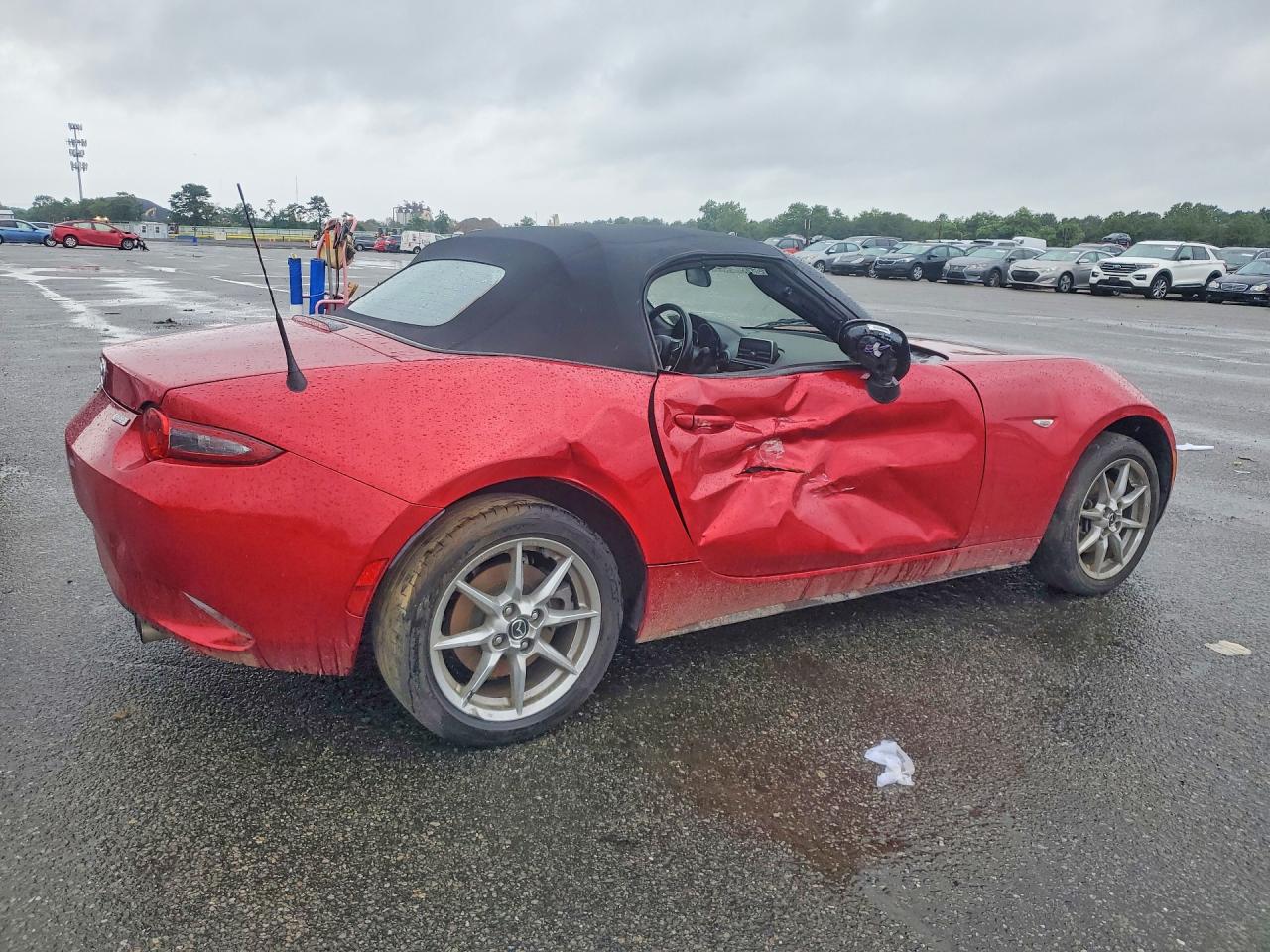 2016 Mazda Mx-5 Miata Sport Red vin: JM1NDAB71G0113847