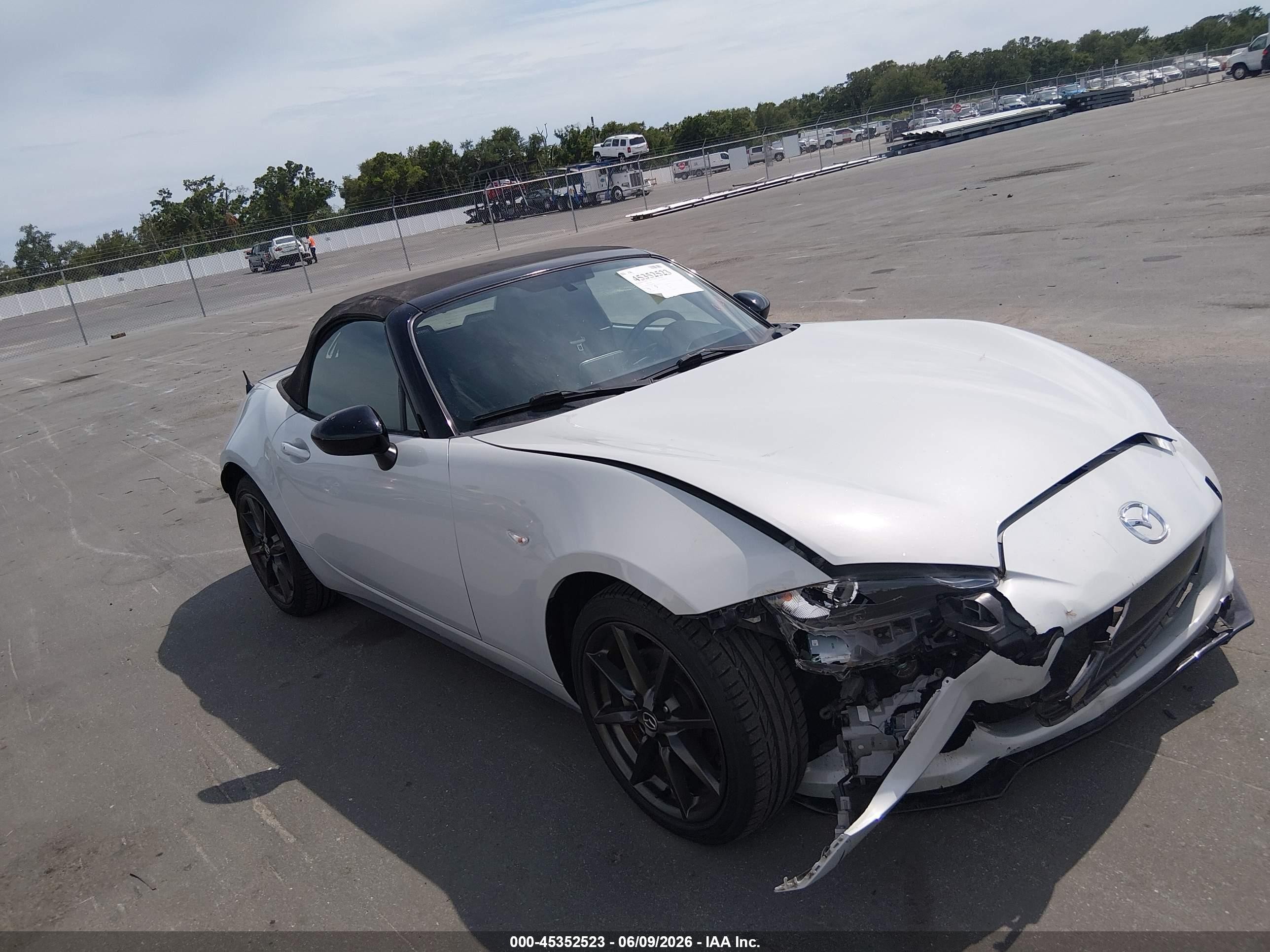 2016 Mazda Mx-5 Miata Club White vin: JM1NDAC75G0106351