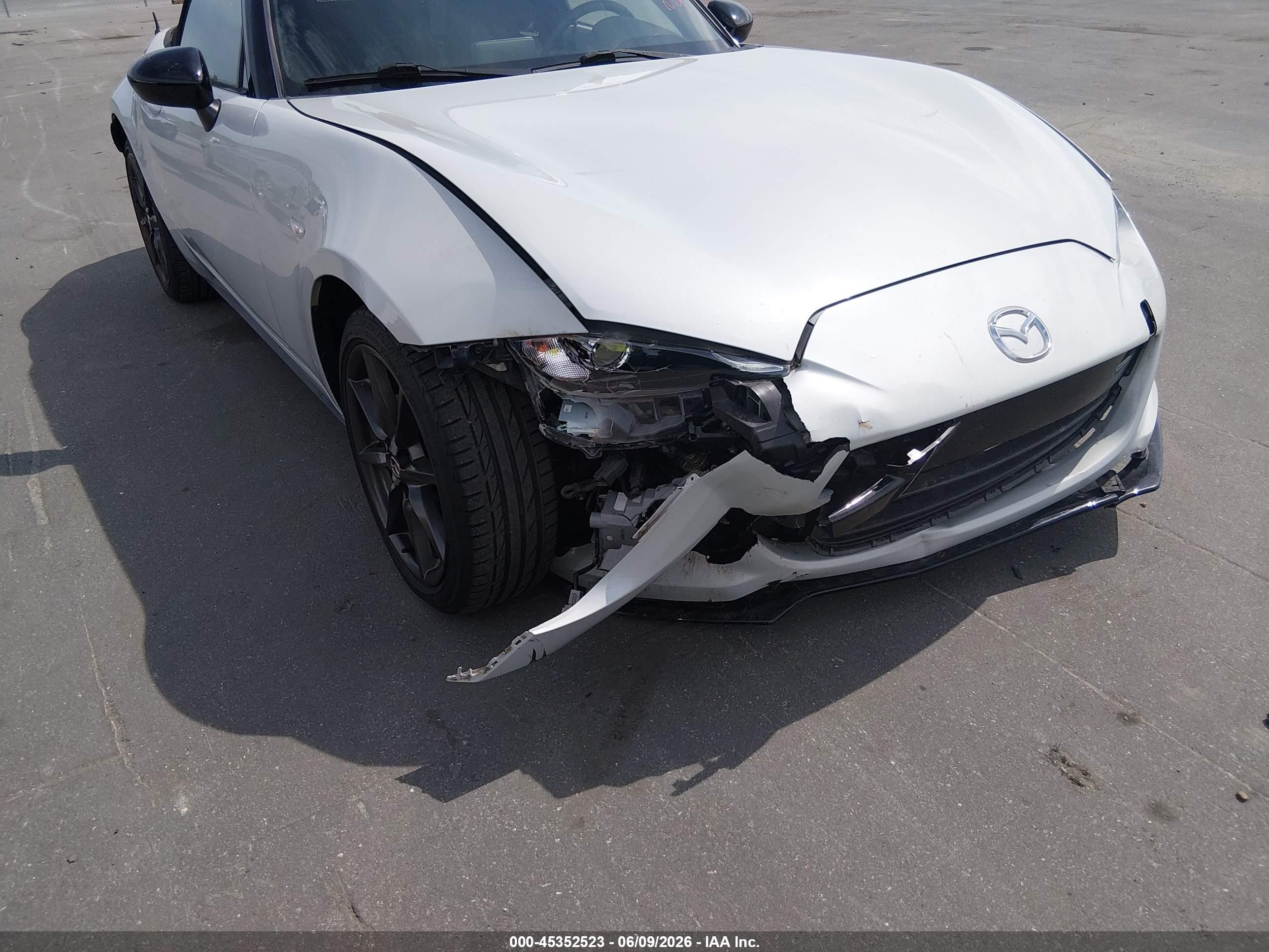 2016 Mazda Mx-5 Miata Club White vin: JM1NDAC75G0106351