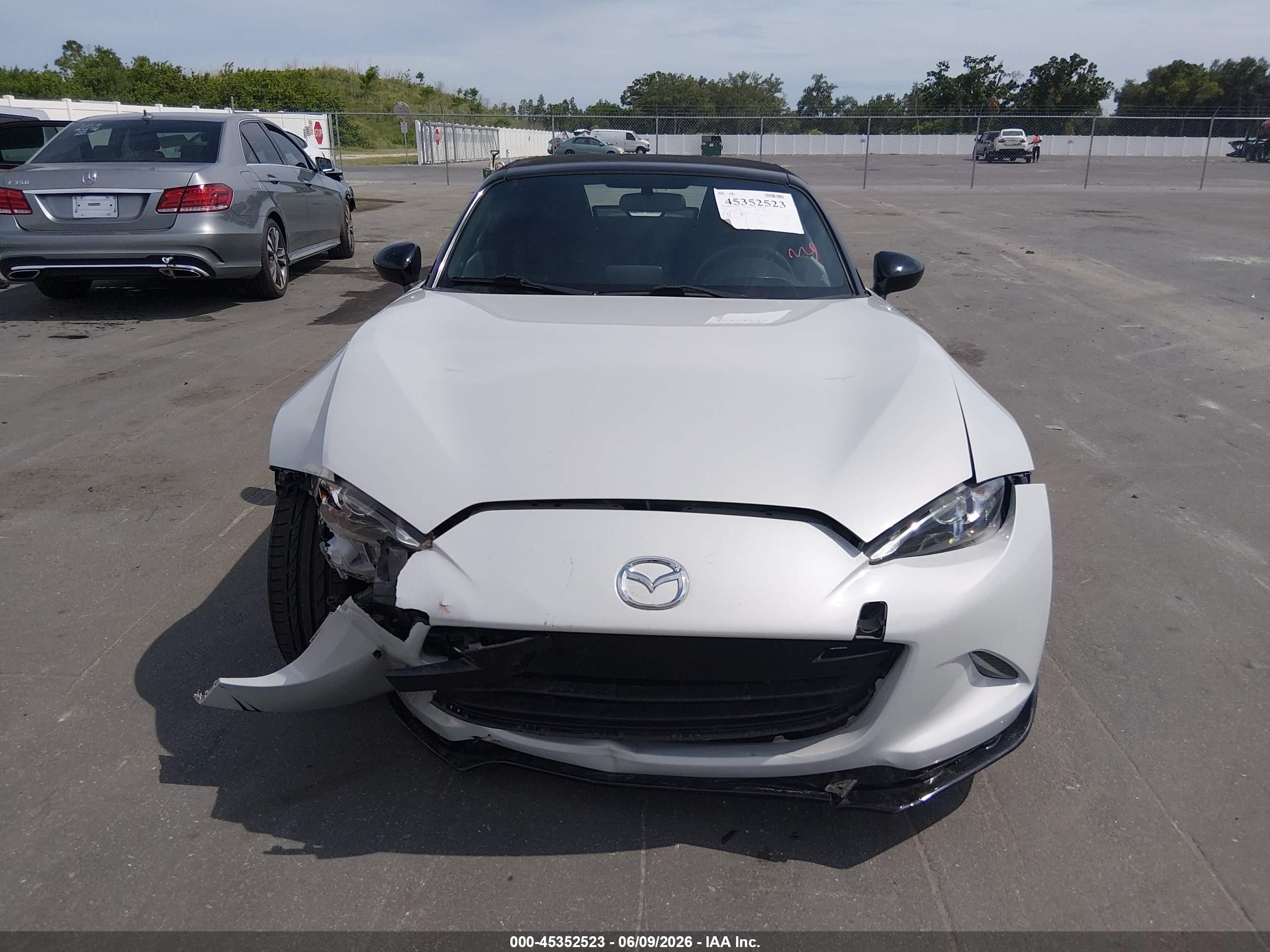 2016 Mazda Mx-5 Miata Club White vin: JM1NDAC75G0106351