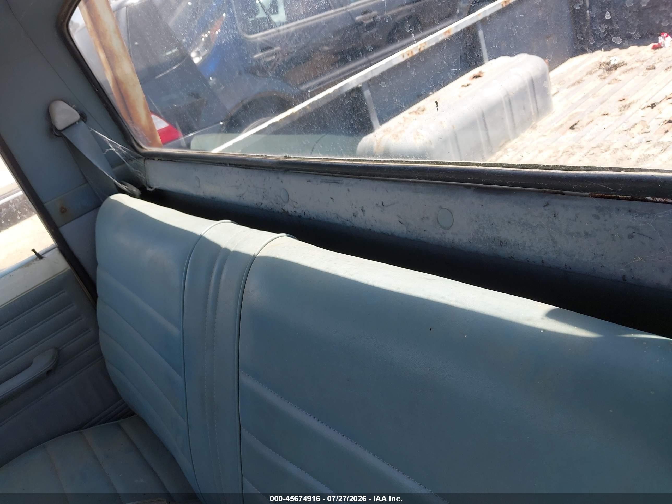 1984 Mazda B2000 Long Bed White vin: JM2UC2214E0830249