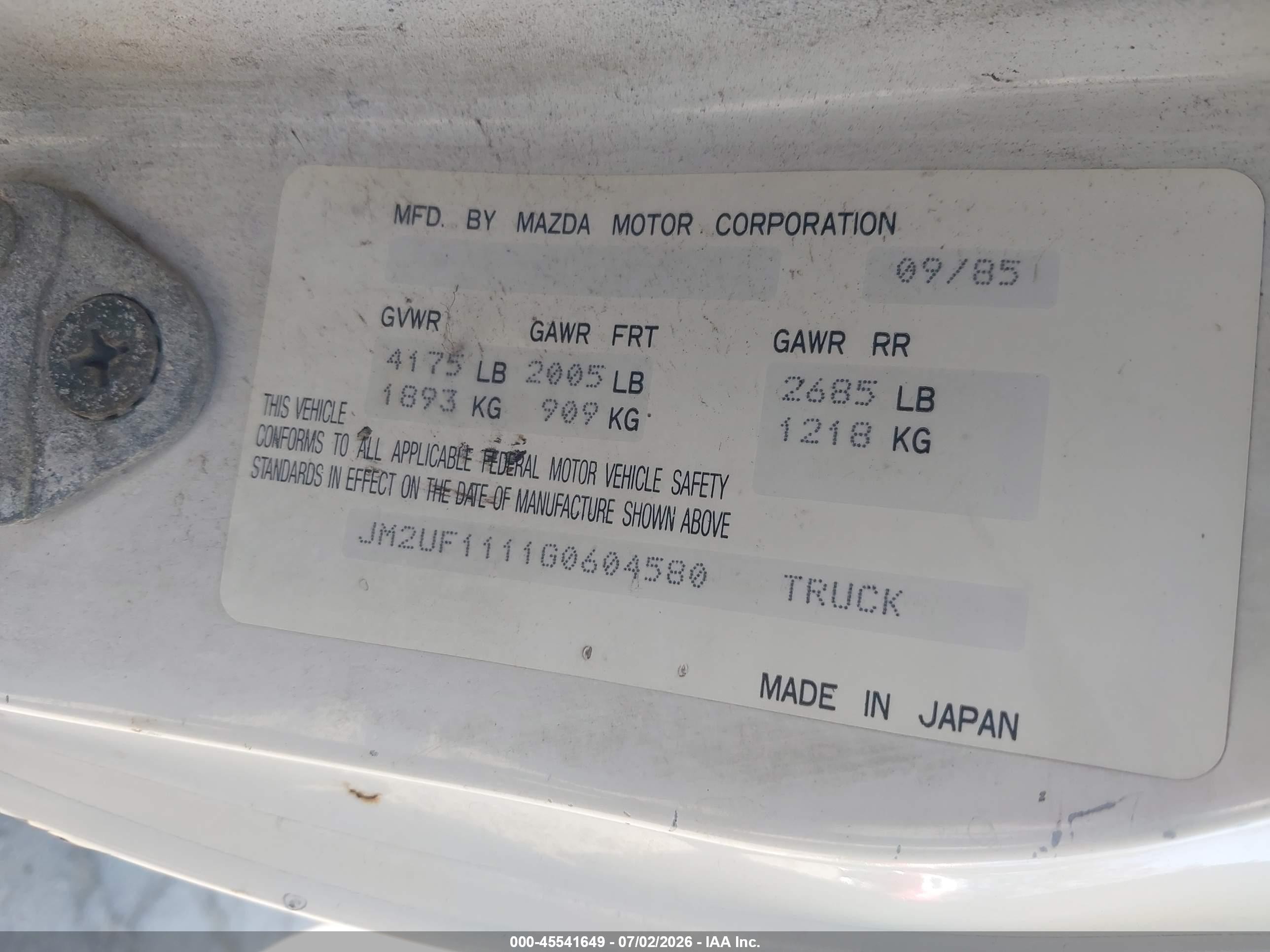 1986 Mazda B2000   White vin: JM2UF1111G0604580