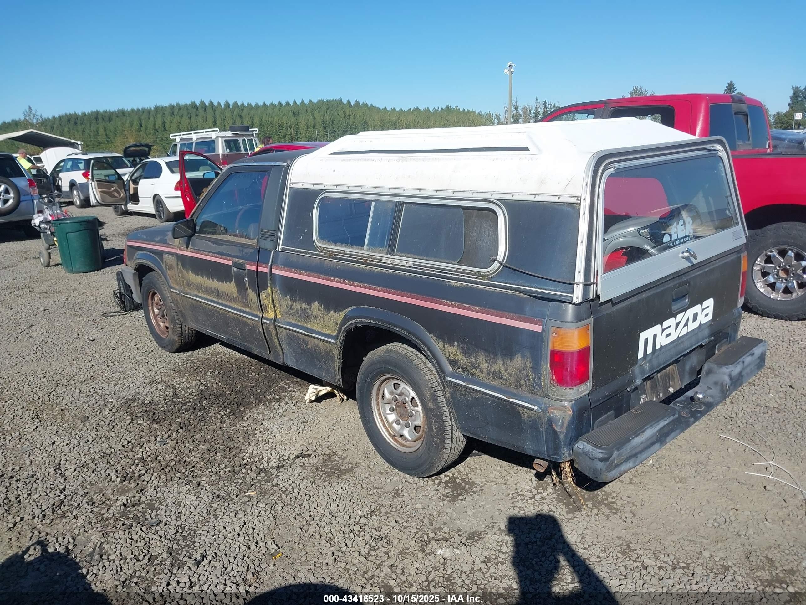 1986 Mazda B2000   Gray vin: JM2UF1114G0508927