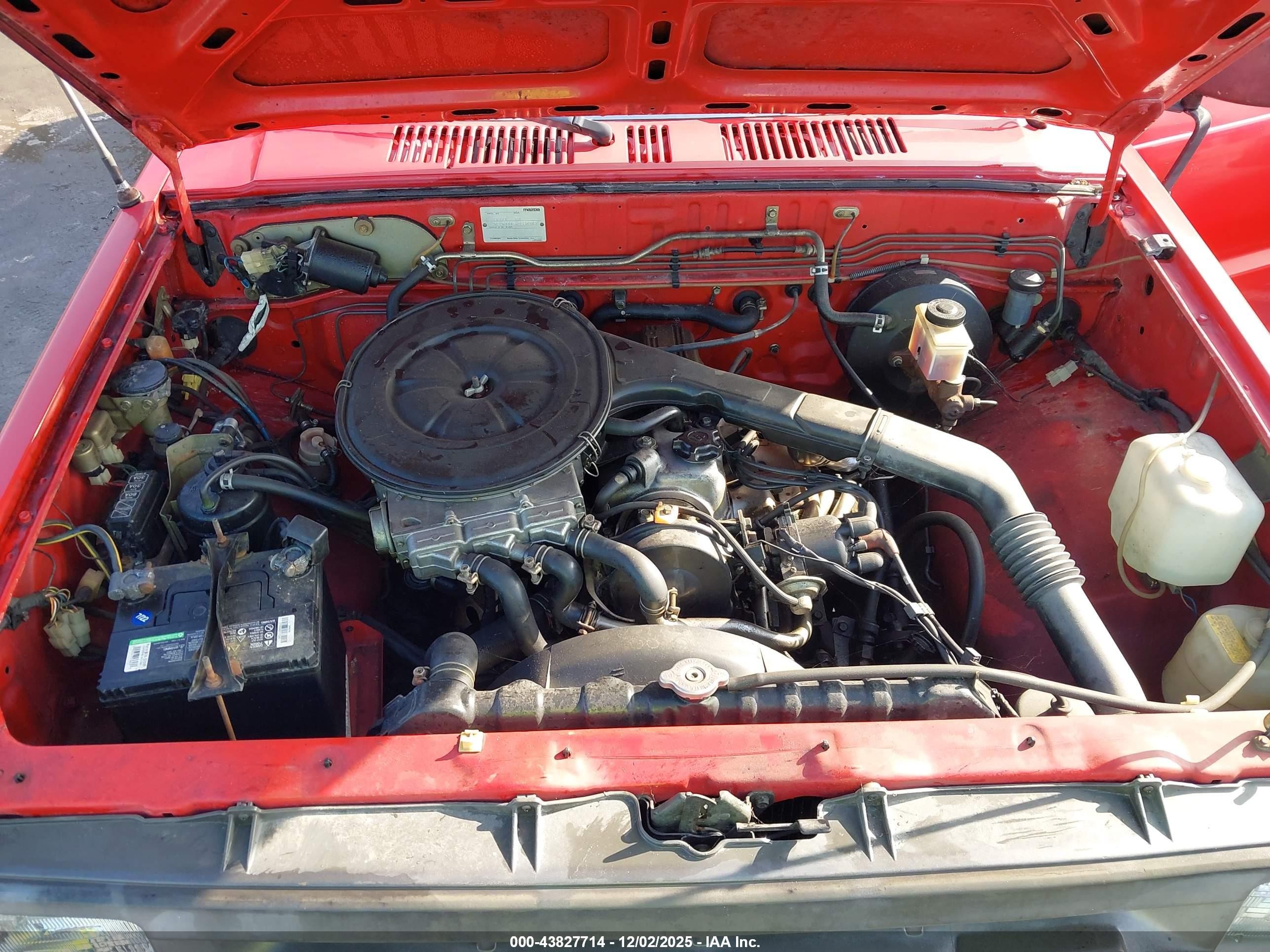 1987 Mazda B2000   Red vin: JM2UF1116H0551019