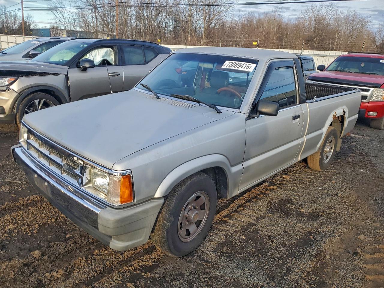 1986 Mazda B2000 Silver vin: JM2UF1117G0529979