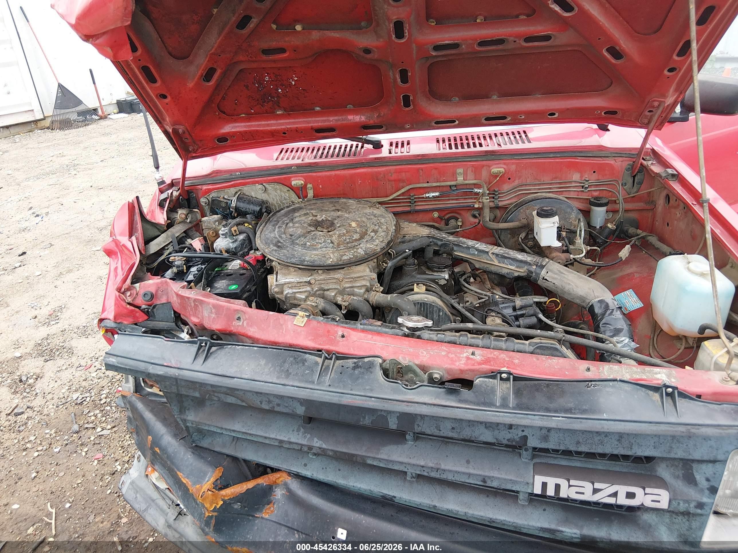 1992 Mazda B2200 Short Bed Red vin: JM2UF1132N0285642