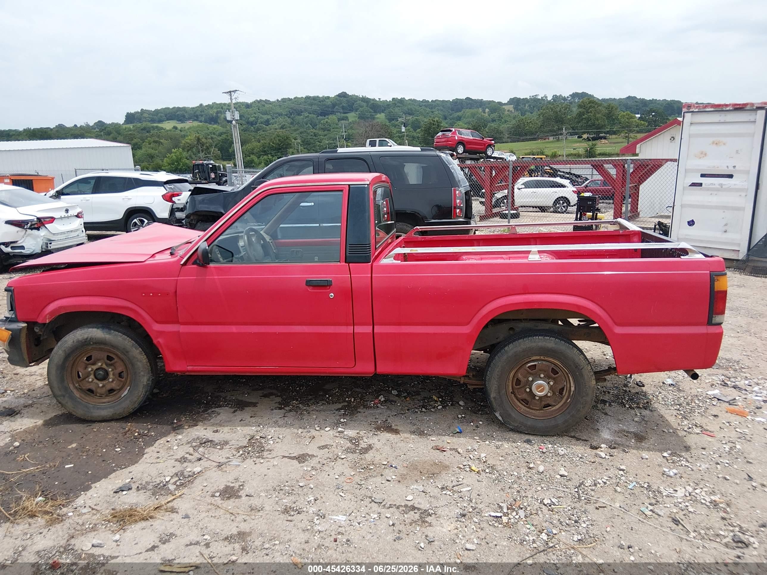 1992 Mazda B2200 Short Bed Red vin: JM2UF1132N0285642