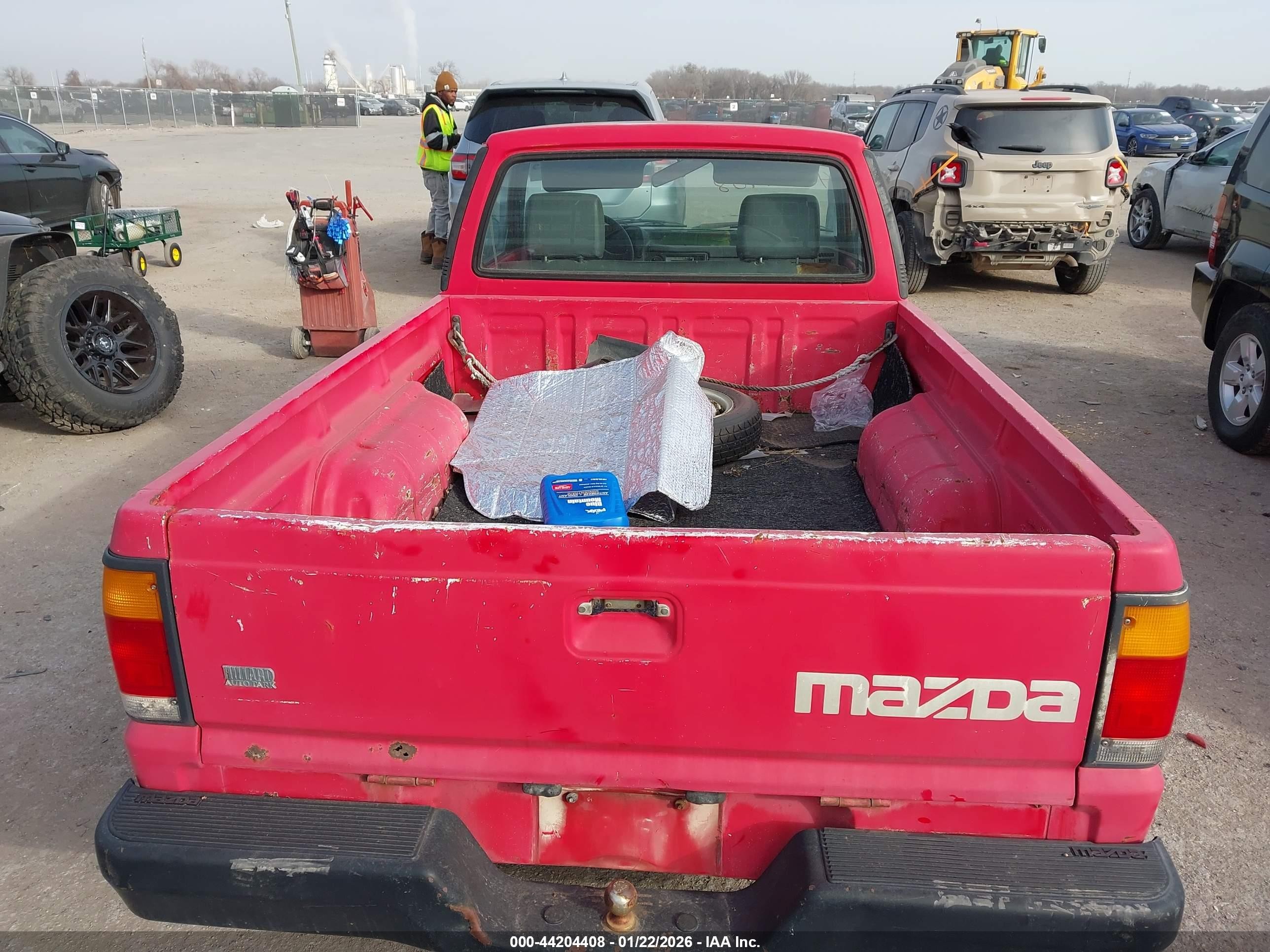 1993 Mazda B2200 Short Bed Red vin: JM2UF1133P0360271