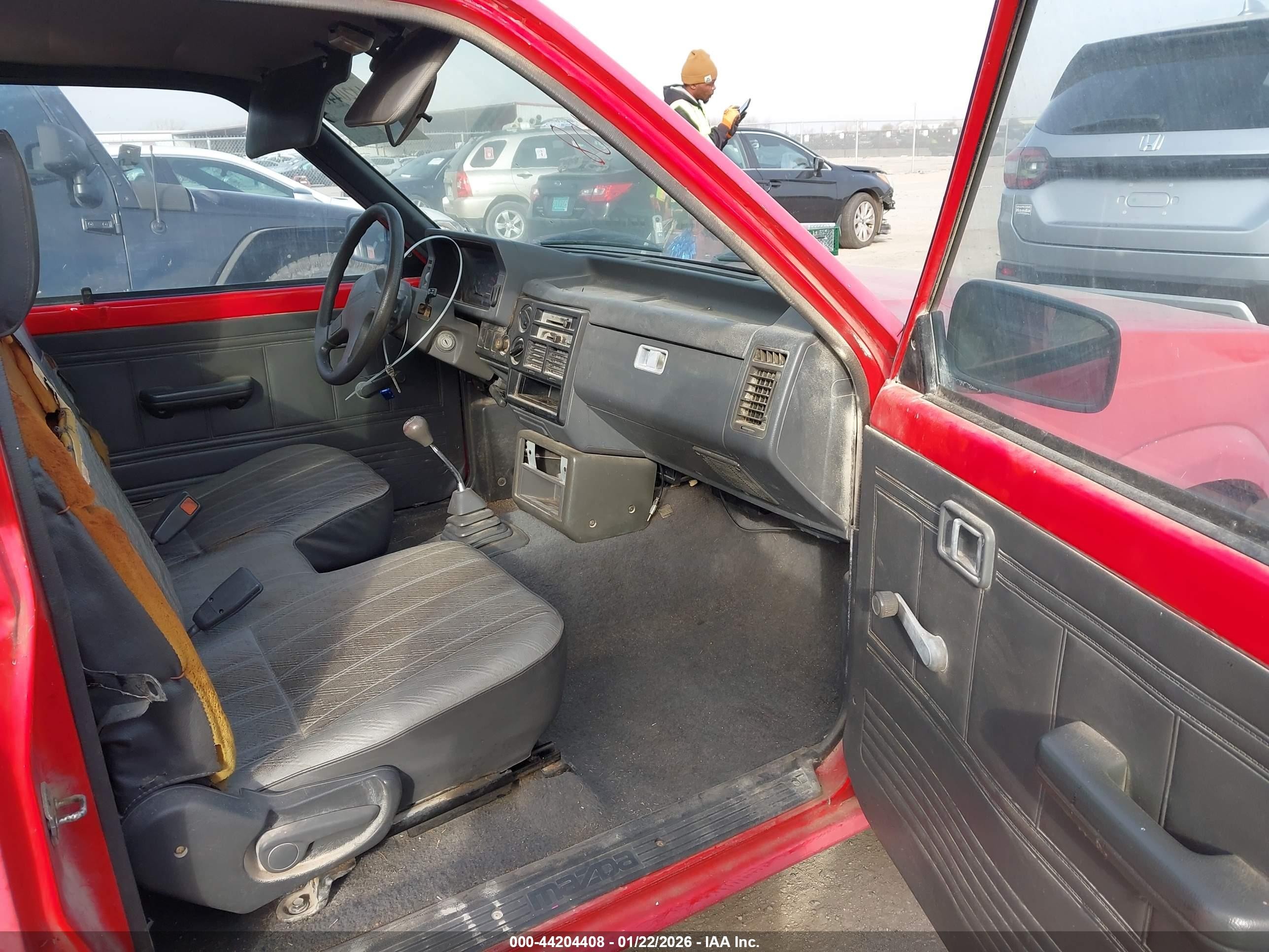 1993 Mazda B2200 Short Bed Red vin: JM2UF1133P0360271