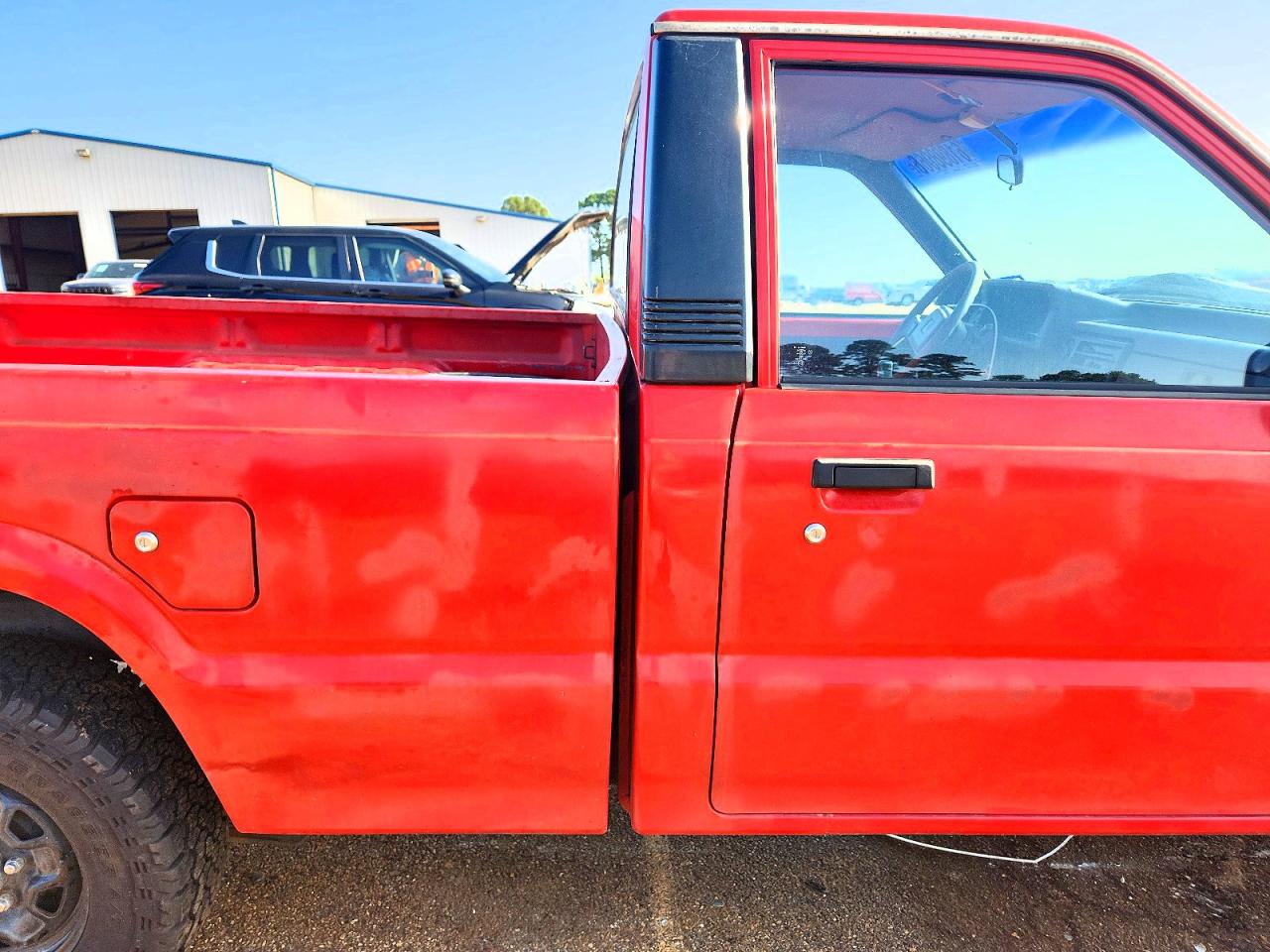 1990 Mazda B2200 Short Bed Red vin: JM2UF1137L0925583