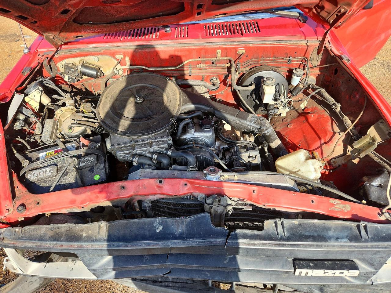 1990 Mazda B2200 Short Bed Red vin: JM2UF1137L0925583