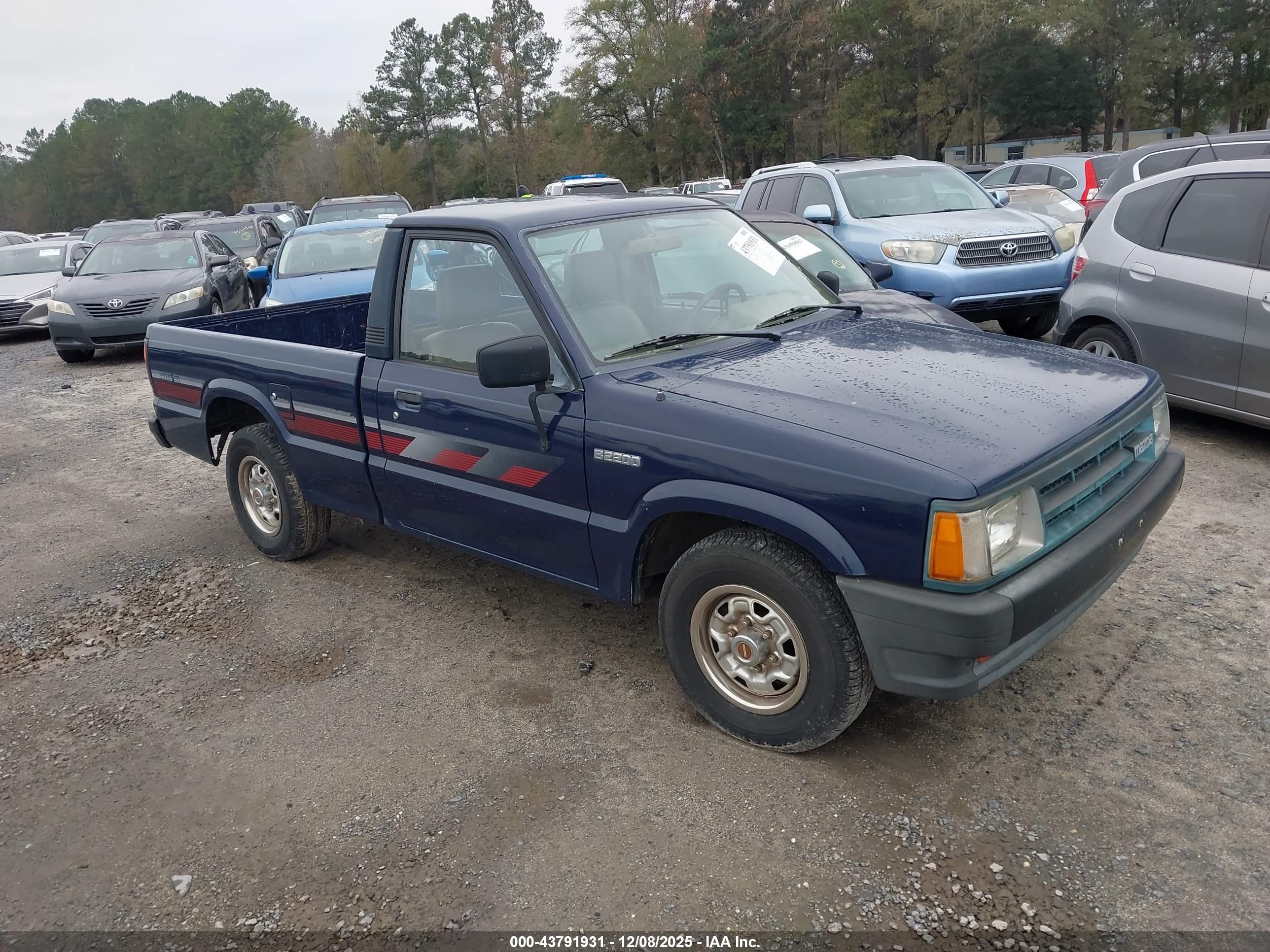 1991 Mazda B2200 Short Bed Blue vin: JM2UF1137M0129241