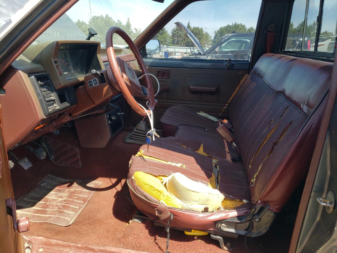 1989 Mazda B2200 Short Bed Gray vin: JM2UF1138K0759489