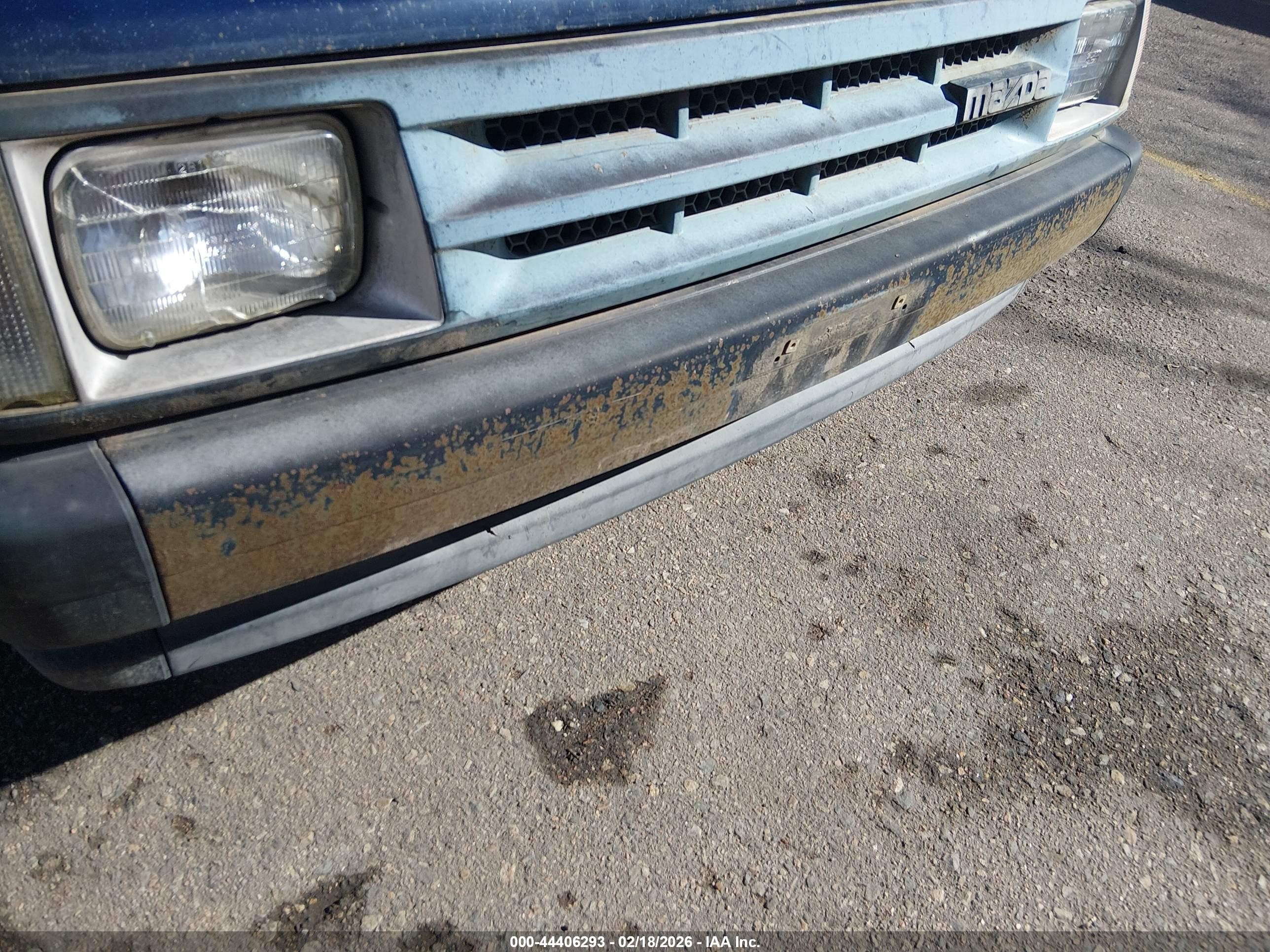 1991 Mazda B2200 Short Bed Blue vin: JM2UF1138M0105692