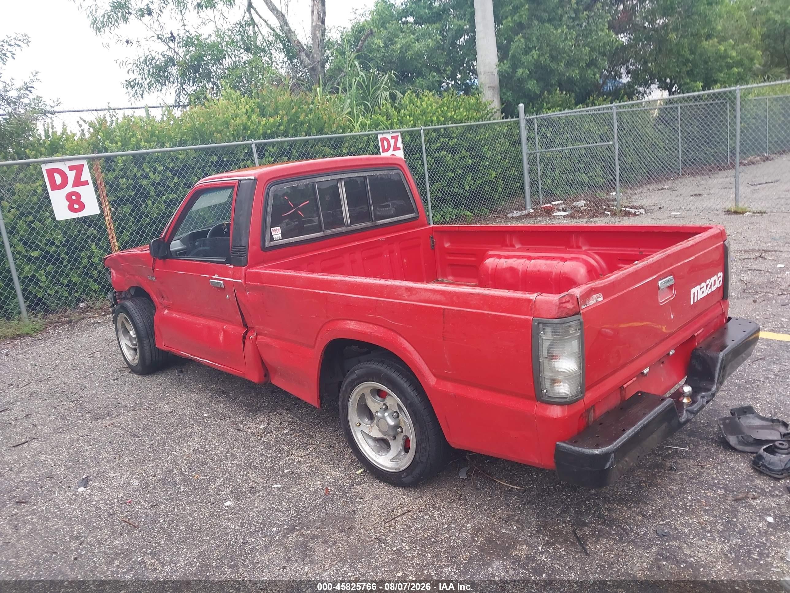 1989 Mazda B2200 Short Bed Красный vin: JM2UF113XK0803850