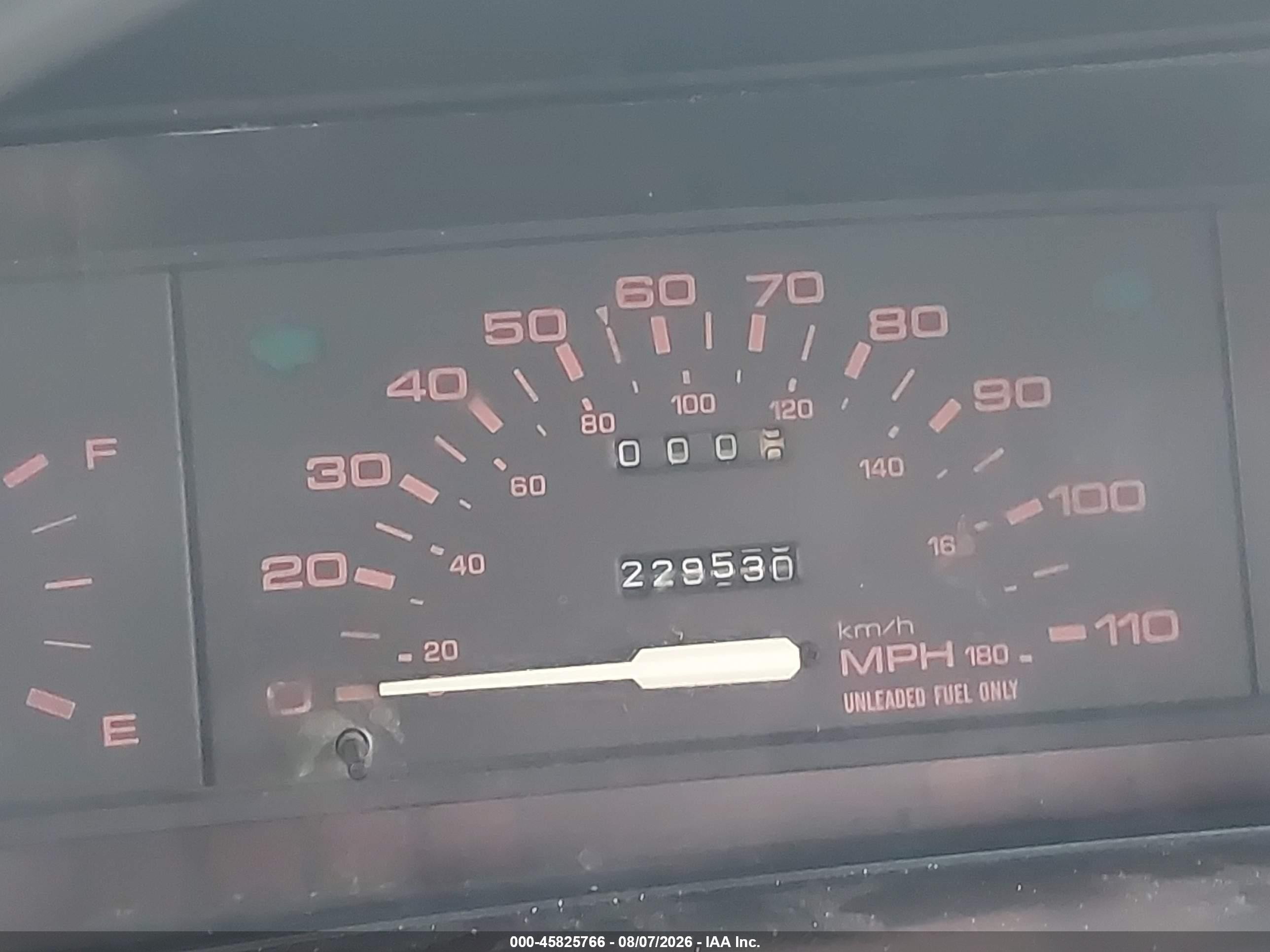 1989 Mazda B2200 Short Bed Красный vin: JM2UF113XK0803850