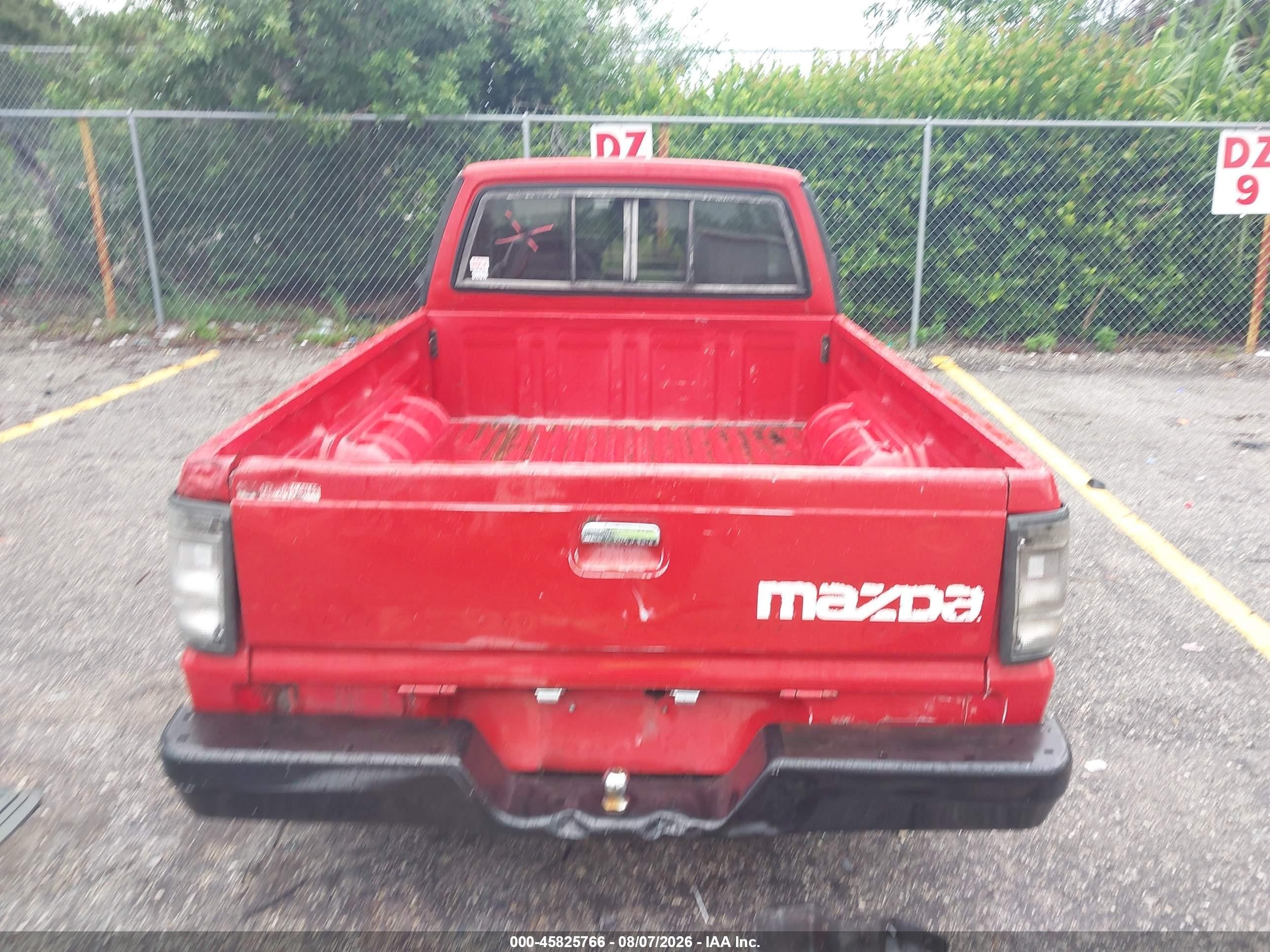1989 Mazda B2200 Short Bed Красный vin: JM2UF113XK0803850