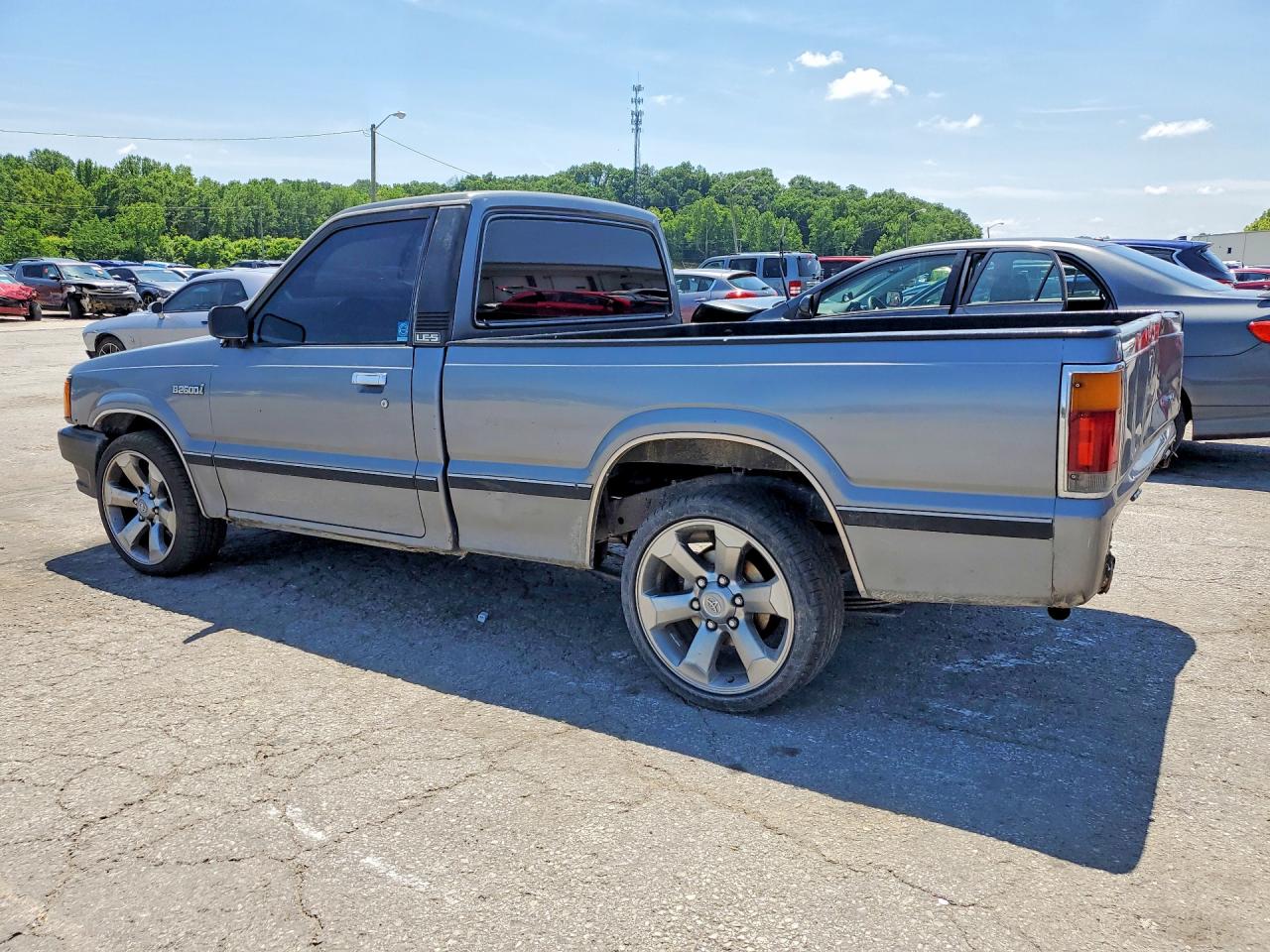 1990 Mazda B2600 Short Body Серый vin: JM2UF1145L0881480