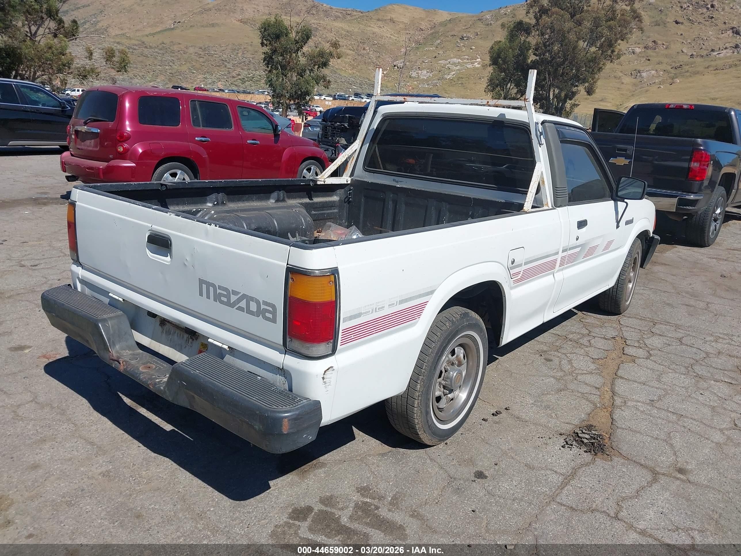 1991 Mazda B2600 Short Body Белый vin: JM2UF1148M0145862