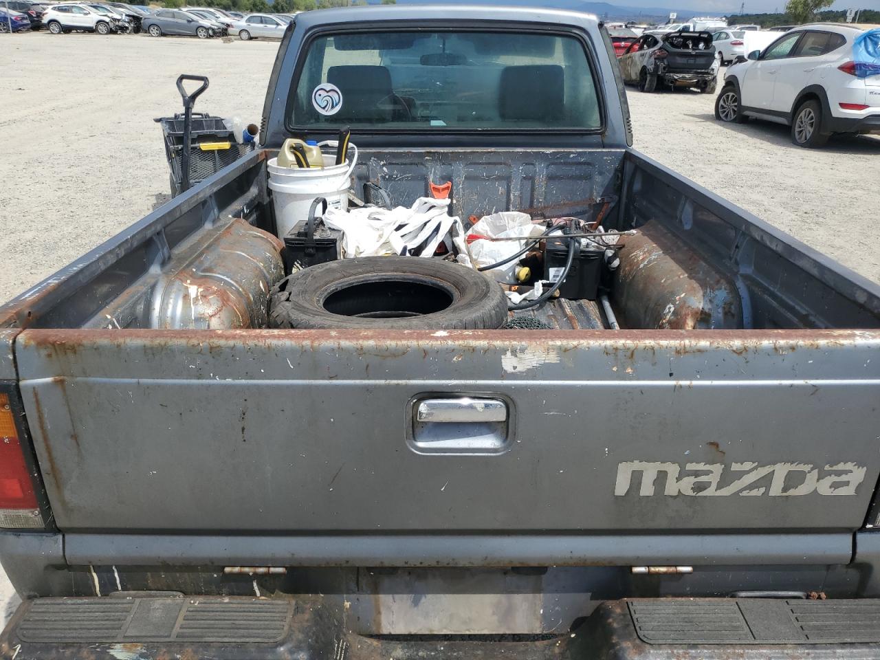 1991 Mazda B2200 Short Bed Gray vin: JM2UF1230M0120864
