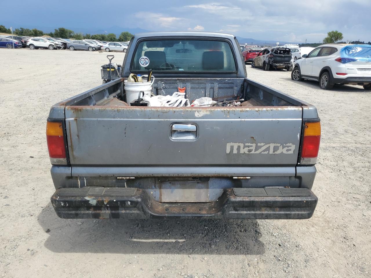 1991 Mazda B2200 Short Bed Gray vin: JM2UF1230M0120864