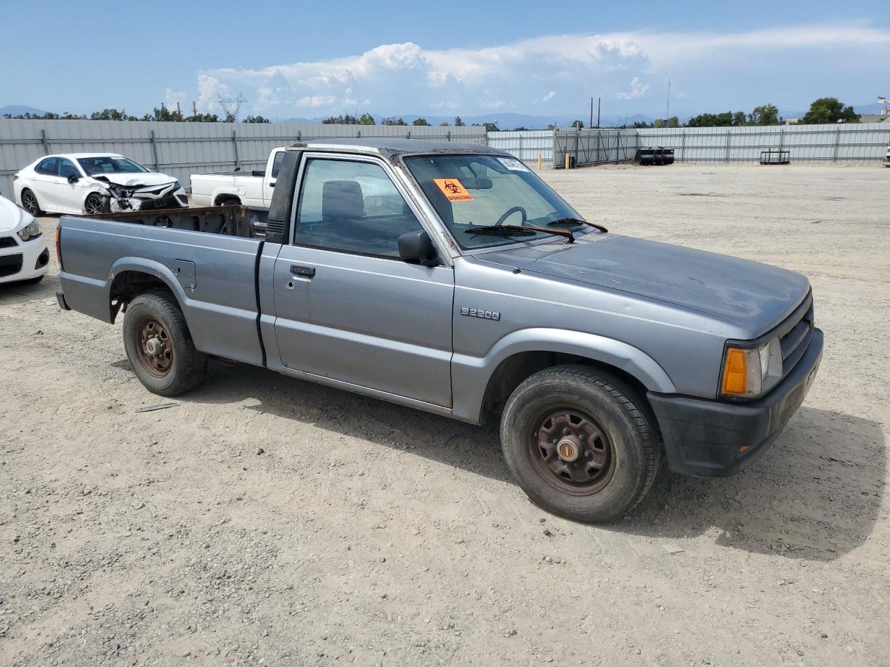 1991 Mazda B2200 Short Bed Gray vin: JM2UF1230M0120864