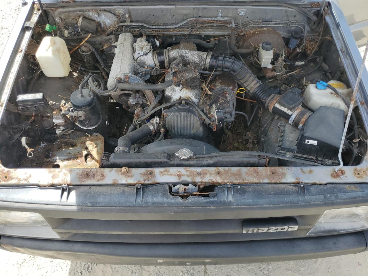 1991 Mazda B2200 Short Bed Gray vin: JM2UF1230M0120864