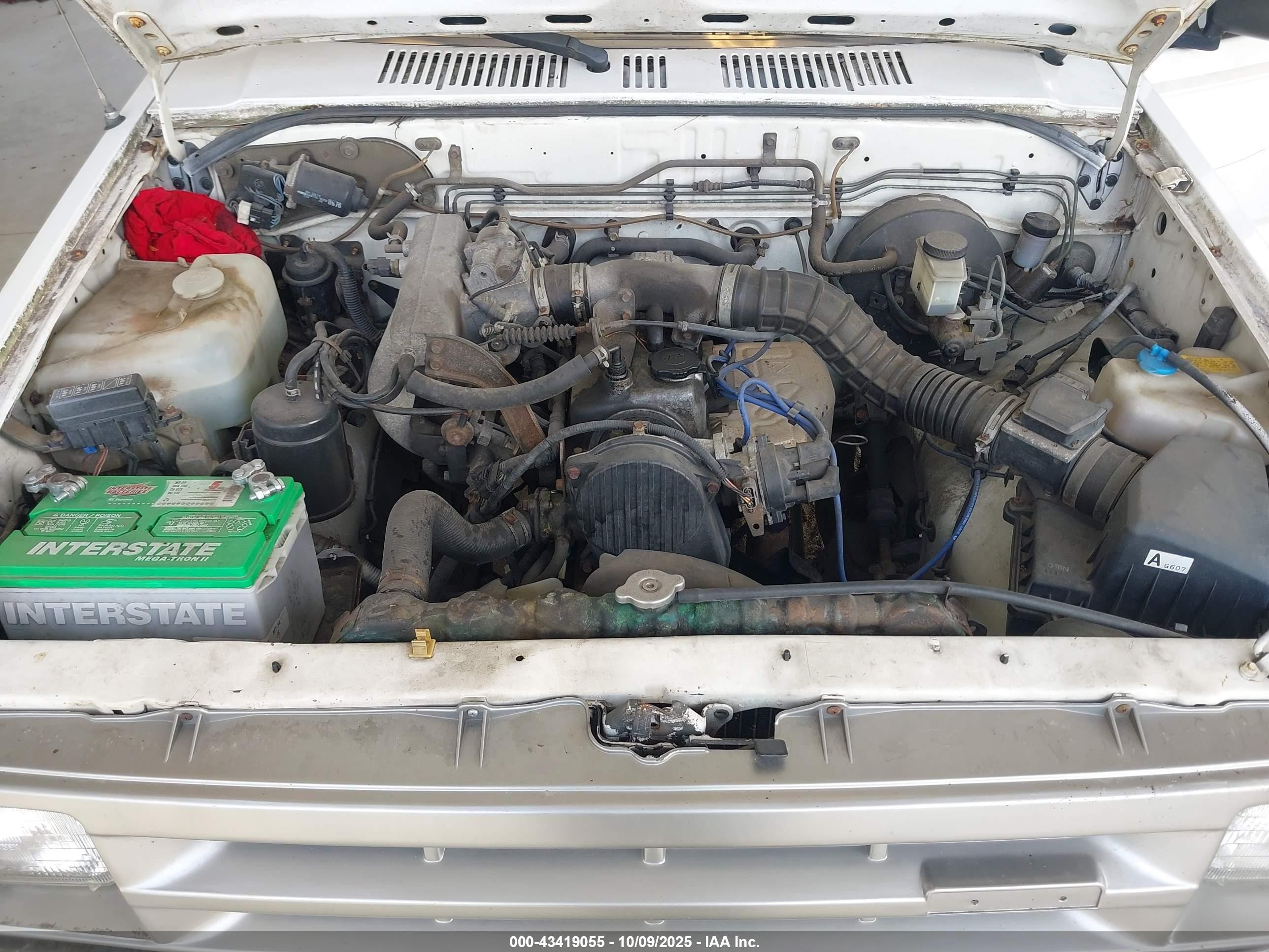 1993 Mazda B2200 Short Bed White vin: JM2UF1233P0390112