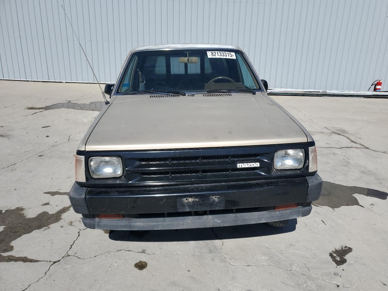 1987 Mazda B2000 Long Bed Gold vin: JM2UF2111H0503482