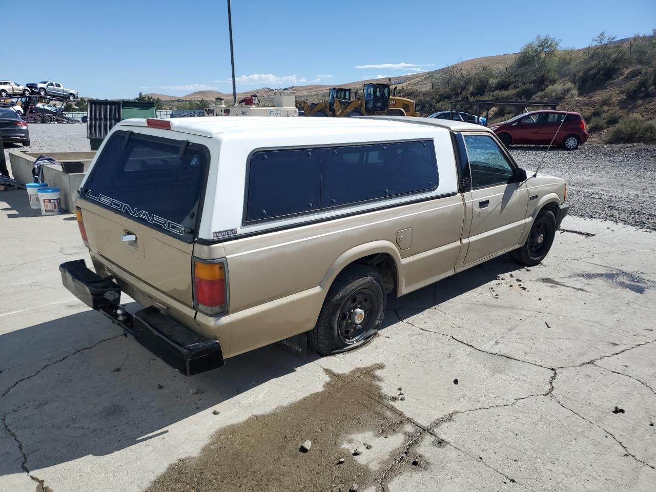 1987 Mazda B2000 Long Bed Gold vin: JM2UF2111H0503482