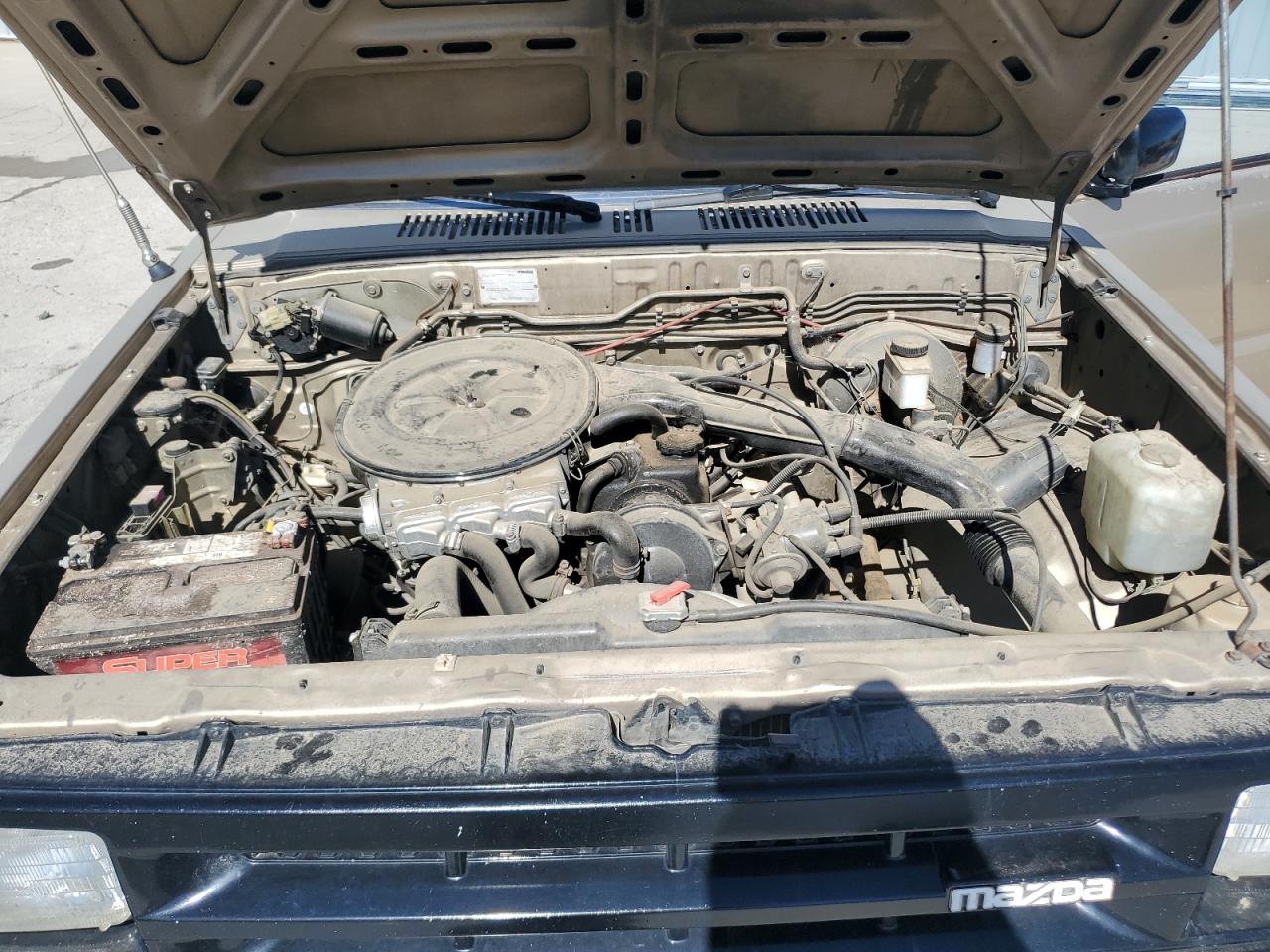 1987 Mazda B2000 Long Bed Gold vin: JM2UF2111H0503482