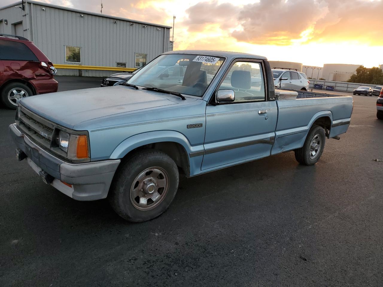 1986 Mazda B2000 Long Bed Blue vin: JM2UF211XG0629063