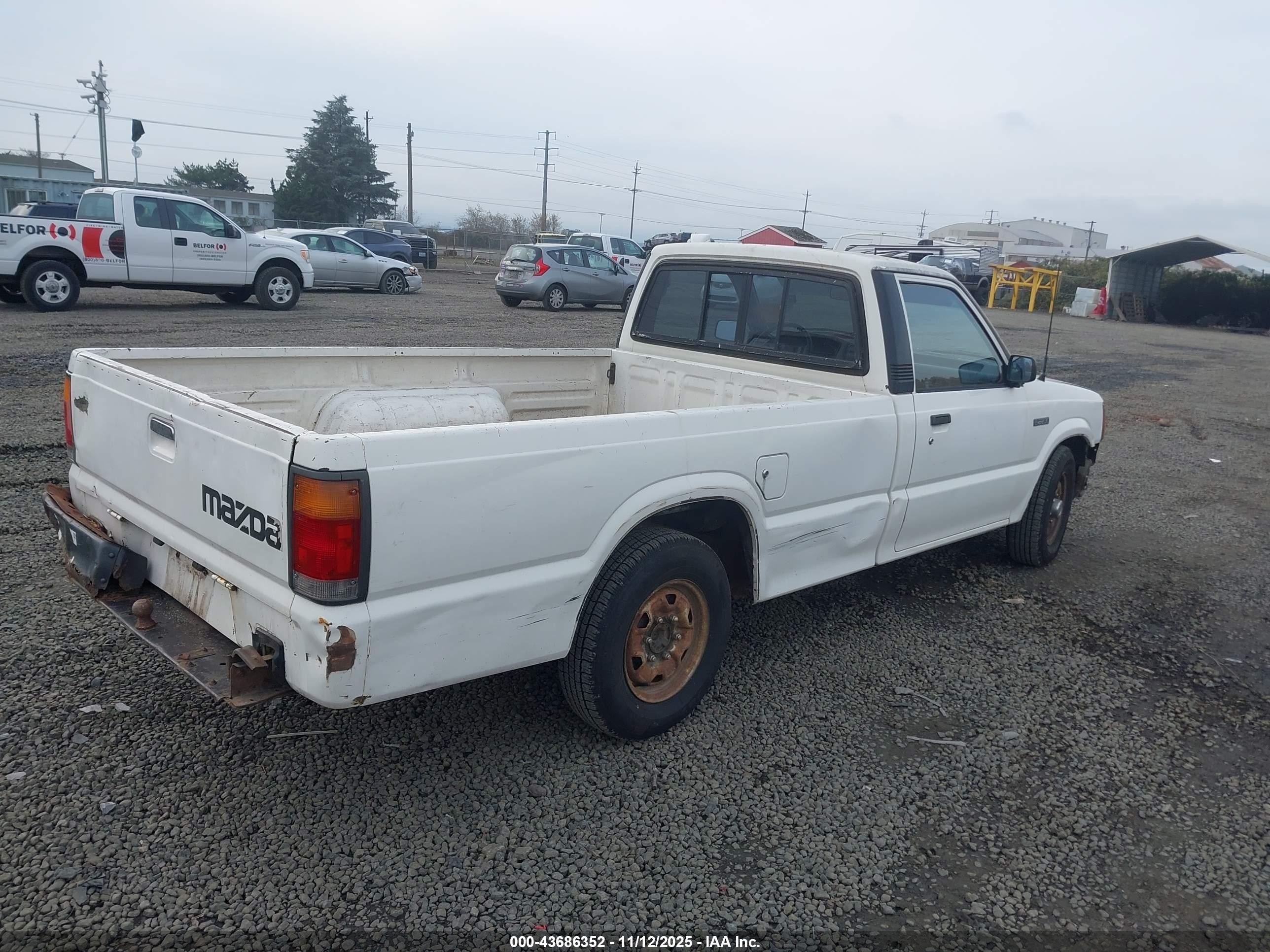 1988 Mazda B2200 Long Bed White vin: JM2UF2139J0302436